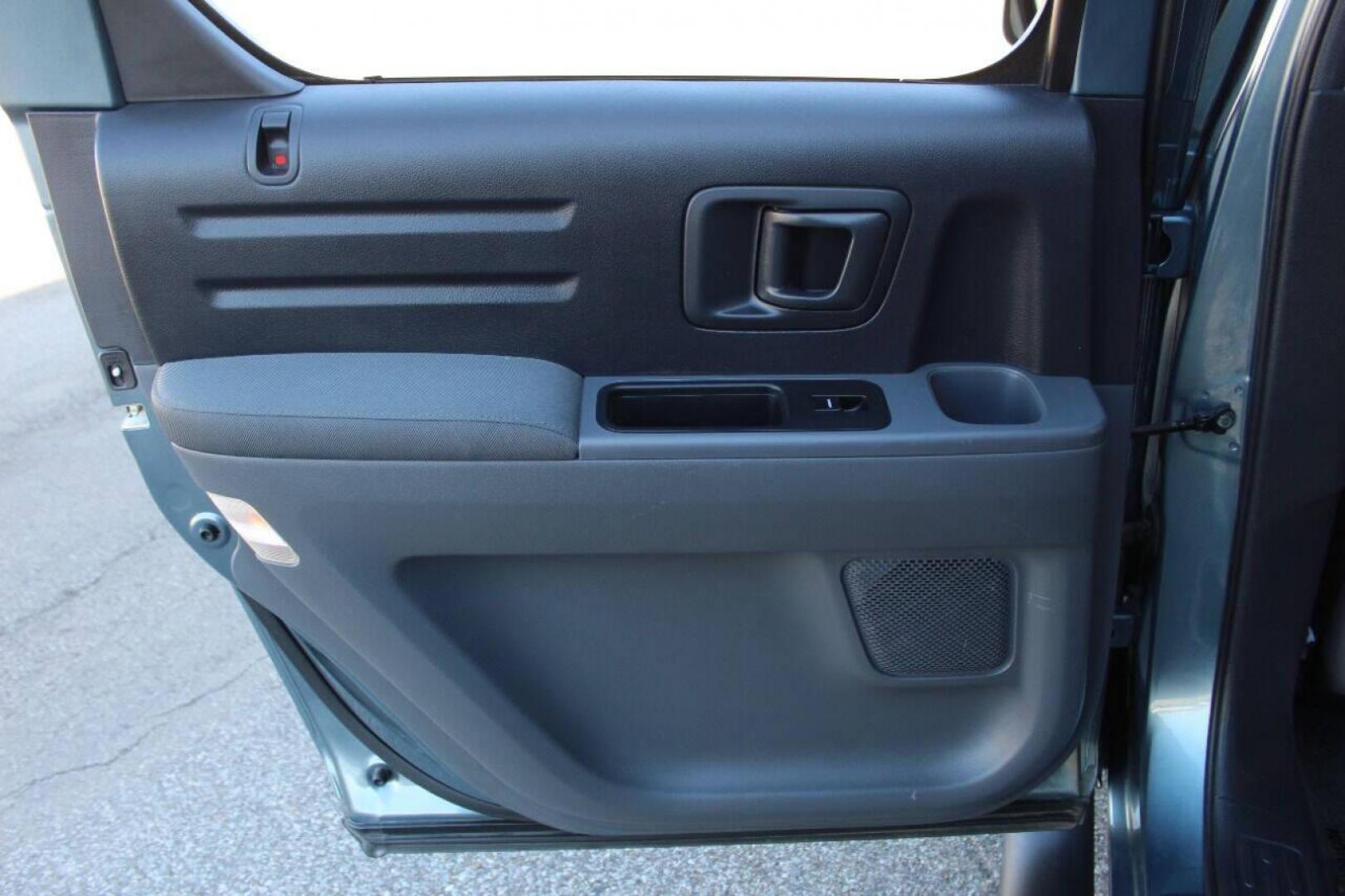 2008 Blue Honda Ridgeline RTS (2HJYK16428H) with an 3.5L V6 SOHC 24V engine, 5-Speed Automatic Overdrive transmission, located at 4301 NW 39th , Oklahoma City, OK, 73112, (405) 949-5600, 35.512135, -97.598671 - Photo#13