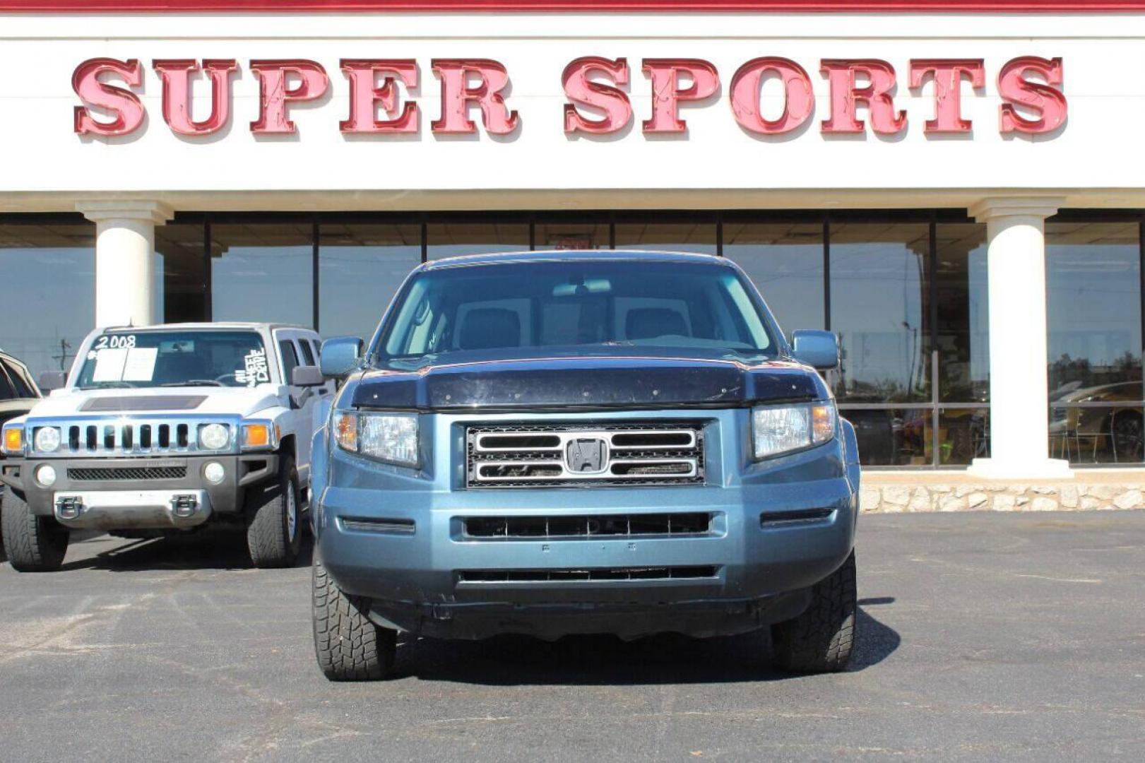 2008 Blue Honda Ridgeline RTS (2HJYK16428H) with an 3.5L V6 SOHC 24V engine, 5-Speed Automatic Overdrive transmission, located at 4301 NW 39th , Oklahoma City, OK, 73112, (405) 949-5600, 35.512135, -97.598671 - Photo#0
