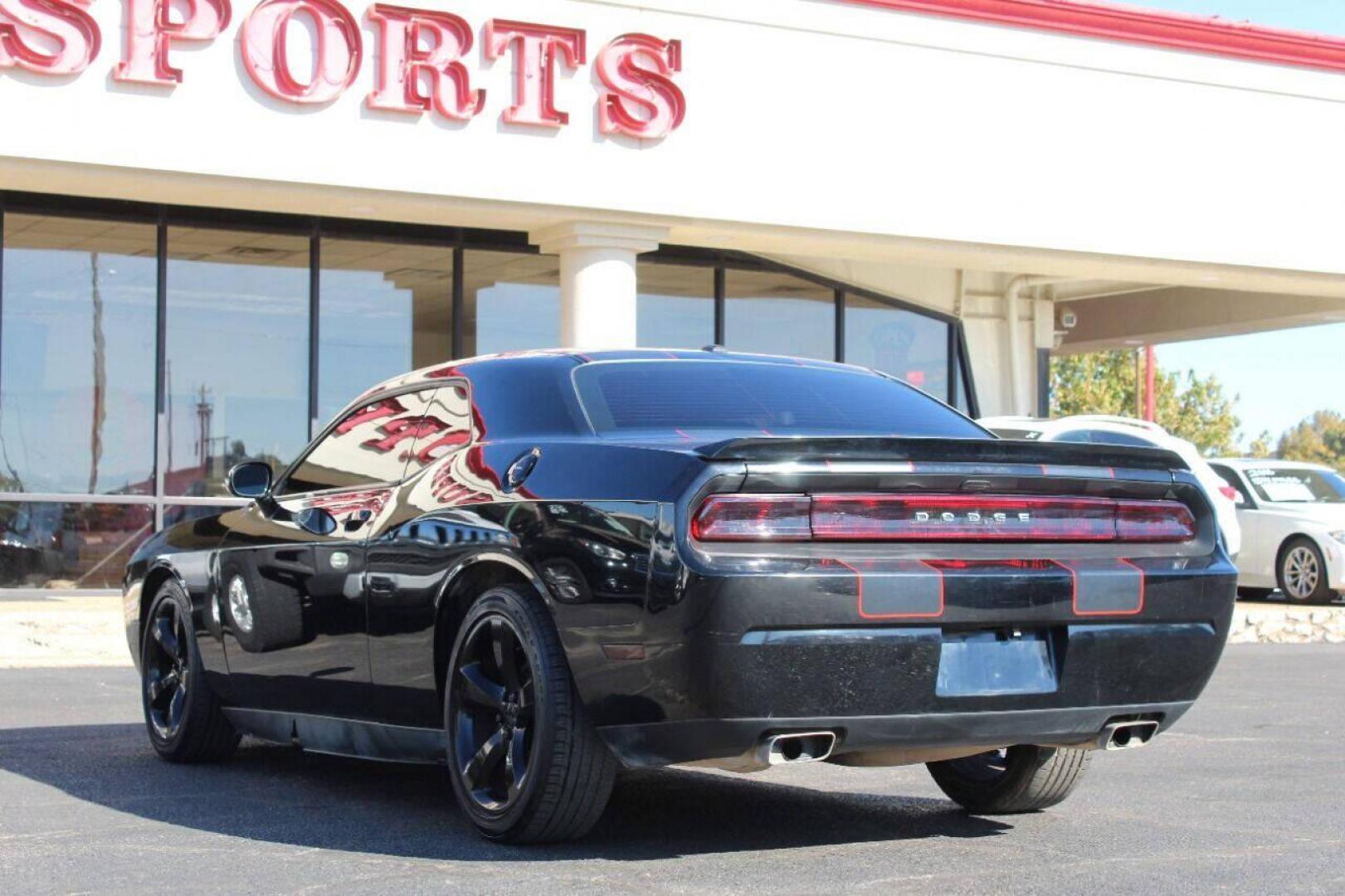 2013 Black Dodge Challenger R/T (2C3CDYBT2DH) with an 5.7L V8 OHV 16V engine, 4-Speed Automatic transmission, located at 4301 NW 39th , Oklahoma City, OK, 73112, (405) 949-5600, 35.512135, -97.598671 - Photo#5