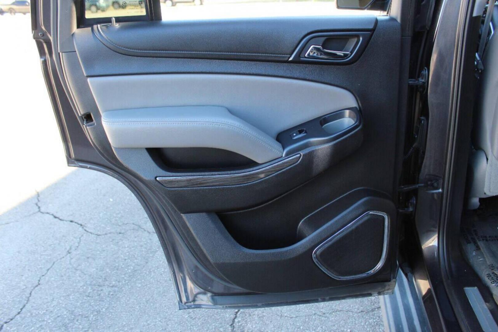 2015 Charcoal Chevrolet Tahoe LT 2WD (1GNSCBKC6FR) with an 5.3L V8 OHV 16V engine, 6-Speed Automatic transmission, located at 4301 NW 39th , Oklahoma City, OK, 73112, (405) 949-5600, 35.512135, -97.598671 - Photo#14