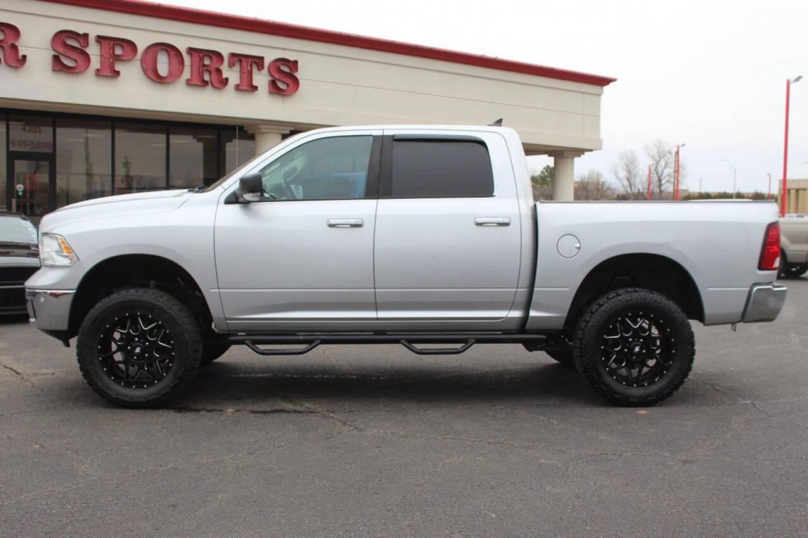 2016 Gray RAM 1500 SLT Crew Cab SWB 4WD (1C6RR7LT6GS) with an 5.7L V8 OHV 16V engine, 6A transmission, located at 4301 NW 39th , Oklahoma City, OK, 73112, (405) 949-5600, 35.512135, -97.598671 - NO DRIVERS LICENCE NO-FULL COVERAGE INSURANCE-NO CREDIT CHECK. COME ON OVER TO SUPERSPORTS AND TAKE A LOOK AND TEST DRIVE. PLEASE GIVE US A CALL AT (405) 949-5600. NO LICENSIA DE MANEJAR- NO SEGURO DE COBERTURA TOTAL- NO VERIFICACCION DE CREDITO. POR FAVOR VENGAN A SUPERSPORTS, ECHE UN VI - Photo#5
