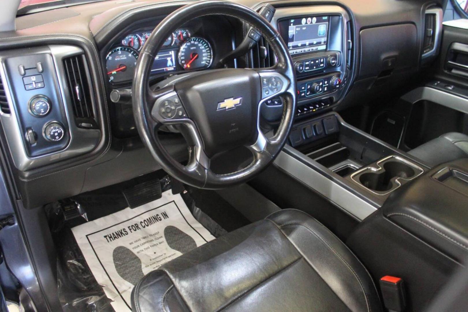 2014 Pewter Chevrolet Silverado 1500 1LZ Crew Cab 4WD (3GCUKSEC5EG) with an 5.3L V8 OHV 16V engine, 6-Speed Automatic transmission, located at 4301 NW 39th , Oklahoma City, OK, 73112, (405) 949-5600, 35.512135, -97.598671 - NO DRIVERS LICENCE NO-FULL COVERAGE INSURANCE-NO CREDIT CHECK. COME ON OVER TO SUPERSPORTS AND TAKE A LOOK AND TEST DRIVE. PLEASE GIVE US A CALL AT (405) 949-5600. NO LICENSIA DE MANEJAR- NO SEGURO DE COBERTURA TOTAL- NO VERIFICACCION DE CREDITO. POR FAVOR VENGAN A SUPERSPORTS, - Photo#15