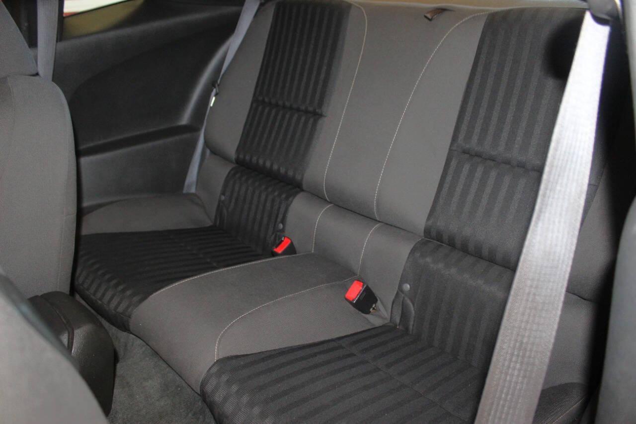 2014 Red Chevrolet Camaro 2LS Coupe (2G1FA1E38E9) with an 3.6L V6 DOHC 24V FFV engine, 6-Speed Automatic transmission, located at 4301 NW 39th , Oklahoma City, OK, 73112, (405) 949-5600, 35.512135, -97.598671 - NO DRIVERS LICENCE -NO FULL COVERAGE INSURANCE - NO CREDIT CHECK. COME ON OVER TO SUPERSPORTS, TAKE A LOOK AND TEST DRIVE. PLEASE GIVE US A CALL AT (405) 949-5600. NO LICENCIA DE CONDUCIR - NO SEGURO DE COBERTURA TOTAL - NO VERIFICACION DE CREDITO. VISITENOS EN SUPERSPORTS, MIRE NUESTRO - Photo#11