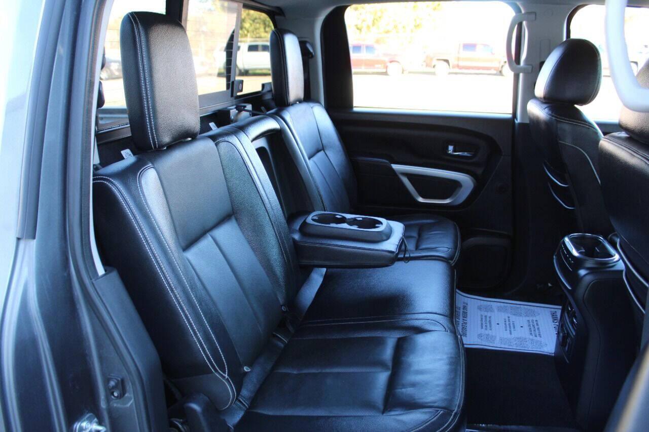2017 Gray Nissan Titan XD SL 4WD Diesel (1N6BA1F45HN) with an 5.0L V8 Turbocharger 5.0L V8 engine, Automatic 6-Speed transmission, located at 4301 NW 39th , Oklahoma City, OK, 73112, (405) 949-5600, 35.512135, -97.598671 - Hablamos espanol. SPEND SMART --- BUY FROM SUPER SPORTS. ALL PRICES, DOWN PAYMENTS, PAYMENTS, AND FINANCE TERMS ARE NEGOTIABLE AT THE TIME OF APPROVAL. WE WILL WORK WITH YOU TO FIT YOUR BUDGET. WE WILL EVEN LOWER AND ADJUST THE NUMBERS TO HELP MAKE THE VE HICLE MORE AFFORDABLE FOR YOU.- Photo#11