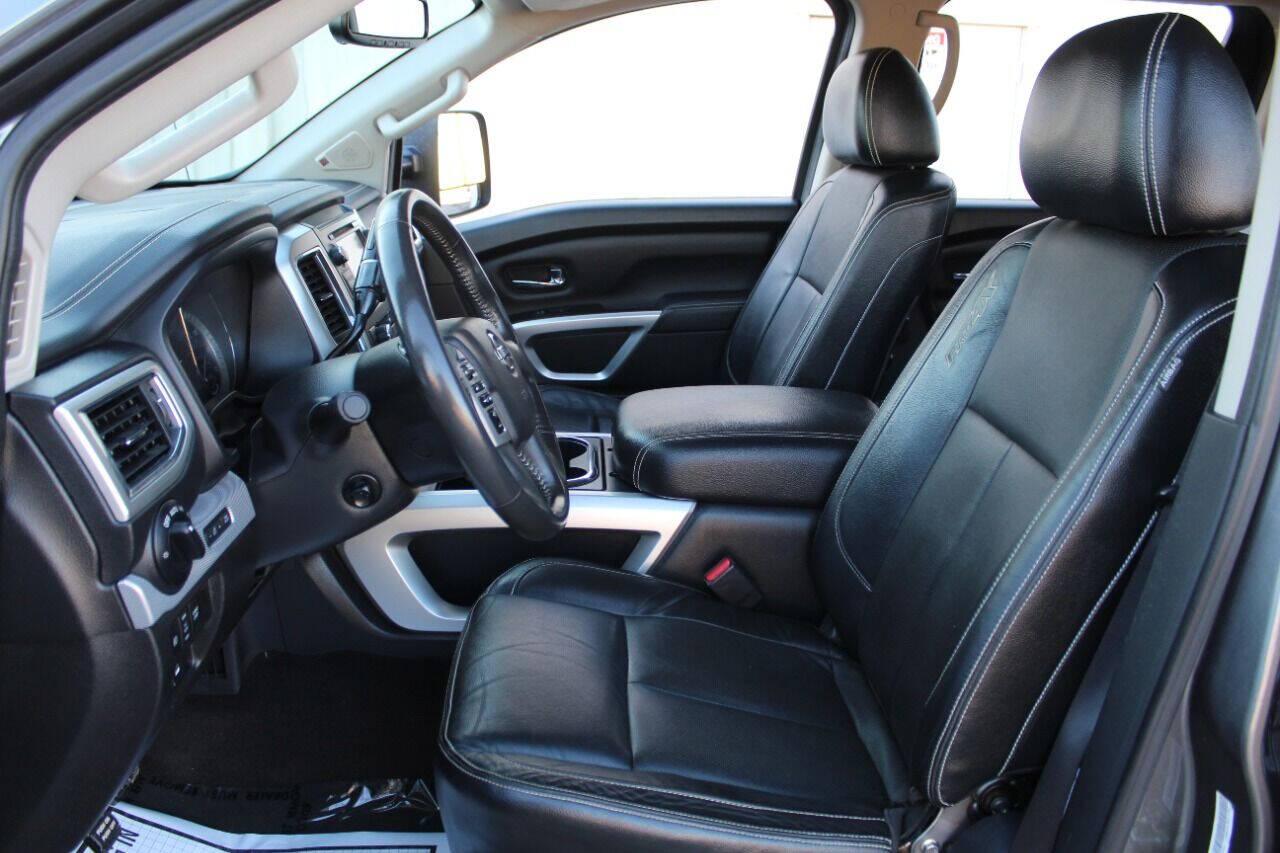 2017 Gray Nissan Titan XD SL 4WD Diesel (1N6BA1F45HN) with an 5.0L V8 Turbocharger 5.0L V8 engine, Automatic 6-Speed transmission, located at 4301 NW 39th , Oklahoma City, OK, 73112, (405) 949-5600, 35.512135, -97.598671 - Hablamos espanol. SPEND SMART --- BUY FROM SUPER SPORTS. ALL PRICES, DOWN PAYMENTS, PAYMENTS, AND FINANCE TERMS ARE NEGOTIABLE AT THE TIME OF APPROVAL. WE WILL WORK WITH YOU TO FIT YOUR BUDGET. WE WILL EVEN LOWER AND ADJUST THE NUMBERS TO HELP MAKE THE VE HICLE MORE AFFORDABLE FOR YOU.- Photo#16