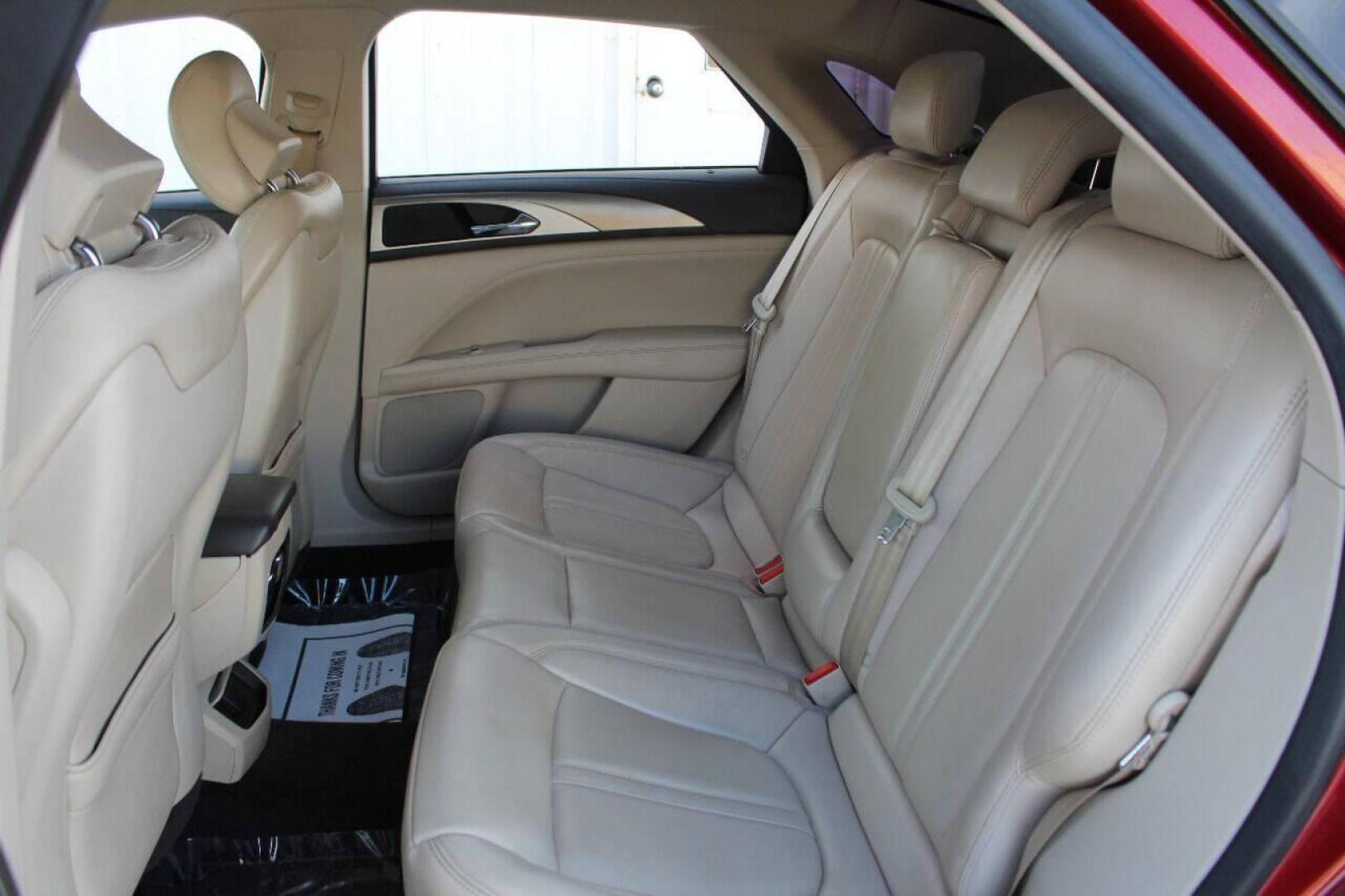 2017 Red Lincoln MKZ Premier FWD (3LN6L5A98HR) with an 2.0L L4 DOHC 16V engine, 6A transmission, located at 4301 NW 39th , Oklahoma City, OK, 73112, (405) 949-5600, 35.512135, -97.598671 - Photo#14