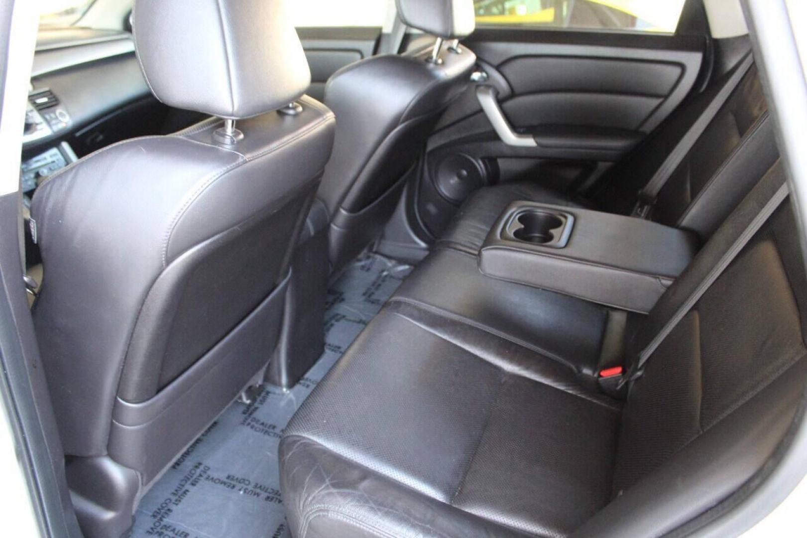 2010 White Acura RDX 5-Spd AT with Technology Package (5J8TB1H5XAA) with an 2.3L L4 DOHC 16V engine, 5-Speed Automatic transmission, located at 4301 NW 39th , Oklahoma City, OK, 73112, (405) 949-5600, 35.512135, -97.598671 - NO DRIVERS LICENSE - NO FULL COVERAGE INSURANCE - NO CREDIT CHECK. COME ON OVER TO SUPERSPORTS AND TAKE A LOOK AND TEST DRIVE. PLEASE GIVE US A CALL AT (405) 949-5600. NO LICENCIA DE MANEJAR - NO SEGURO DE COBERTURA TOTAL - NO VERIFICACION DE CREDITO. POR FAVOR VENGAN A SUPERSPORTS, ECH - Photo#13