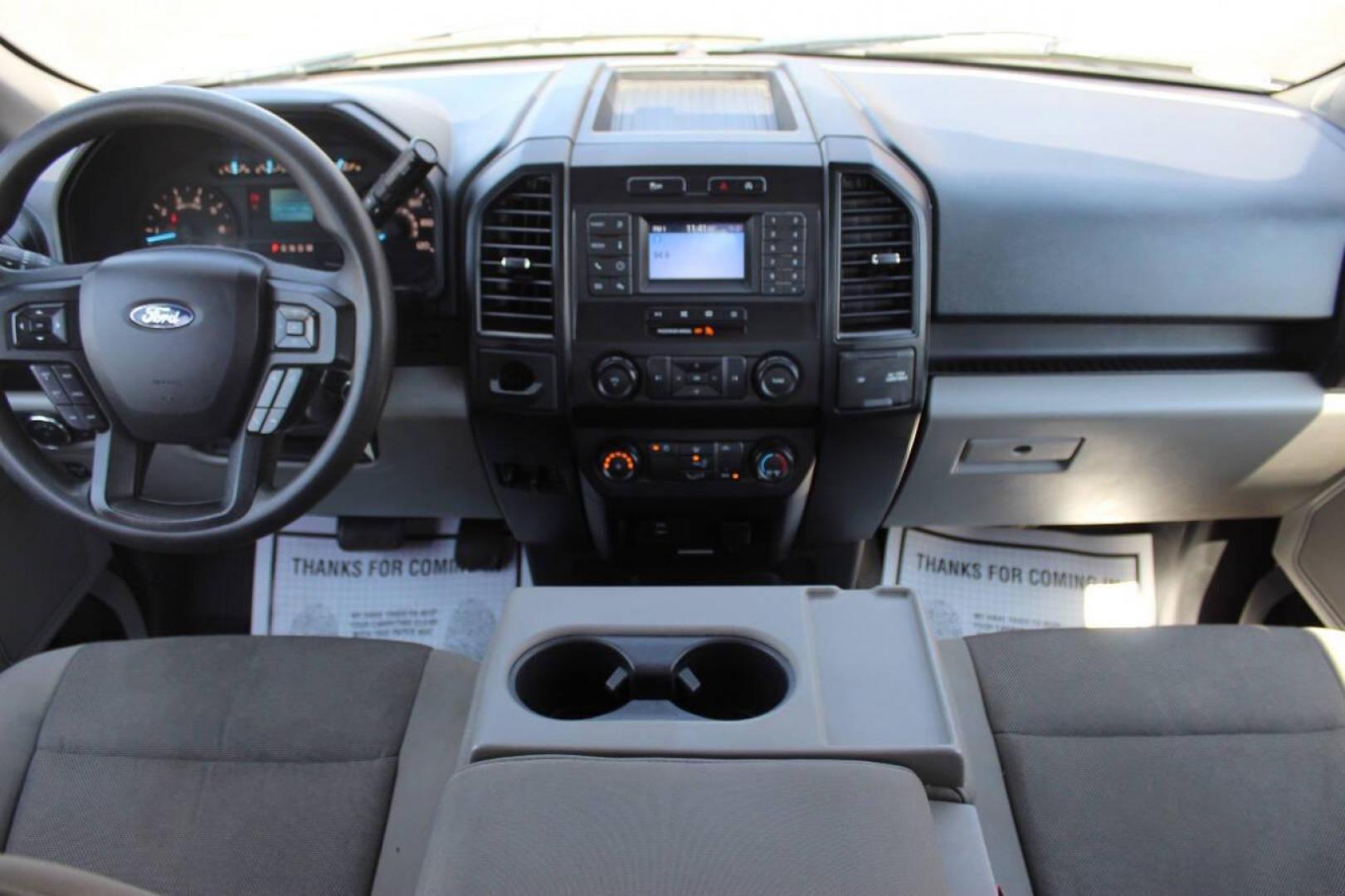 2018 White Ford F-150 XL SuperCab 6.5-ft. Bed 2WD (1FTEX1C55JK) with an 5.0L V8 OHV 16V engine, 6A transmission, located at 4301 NW 39th , Oklahoma City, OK, 73112, (405) 949-5600, 35.512135, -97.598671 - NO DRIVERS LICENCE -NO FULL COVERAGE INSURANCE - NO CREDIT CHECK. COME ON OVER TO SUPERSPORTS, TAKE A LOOK AND TEST DRIVE. PLEASE GIVE US A CALL AT (405) 949-5600. NO LICENCIA DE CONDUCIR - NO SEGURO DE COBERTURA TOTAL - NO VERIFICACION DE CREDITO. VISITENOS EN SUPERSPORTS, MIRE NUESTRO - Photo#18