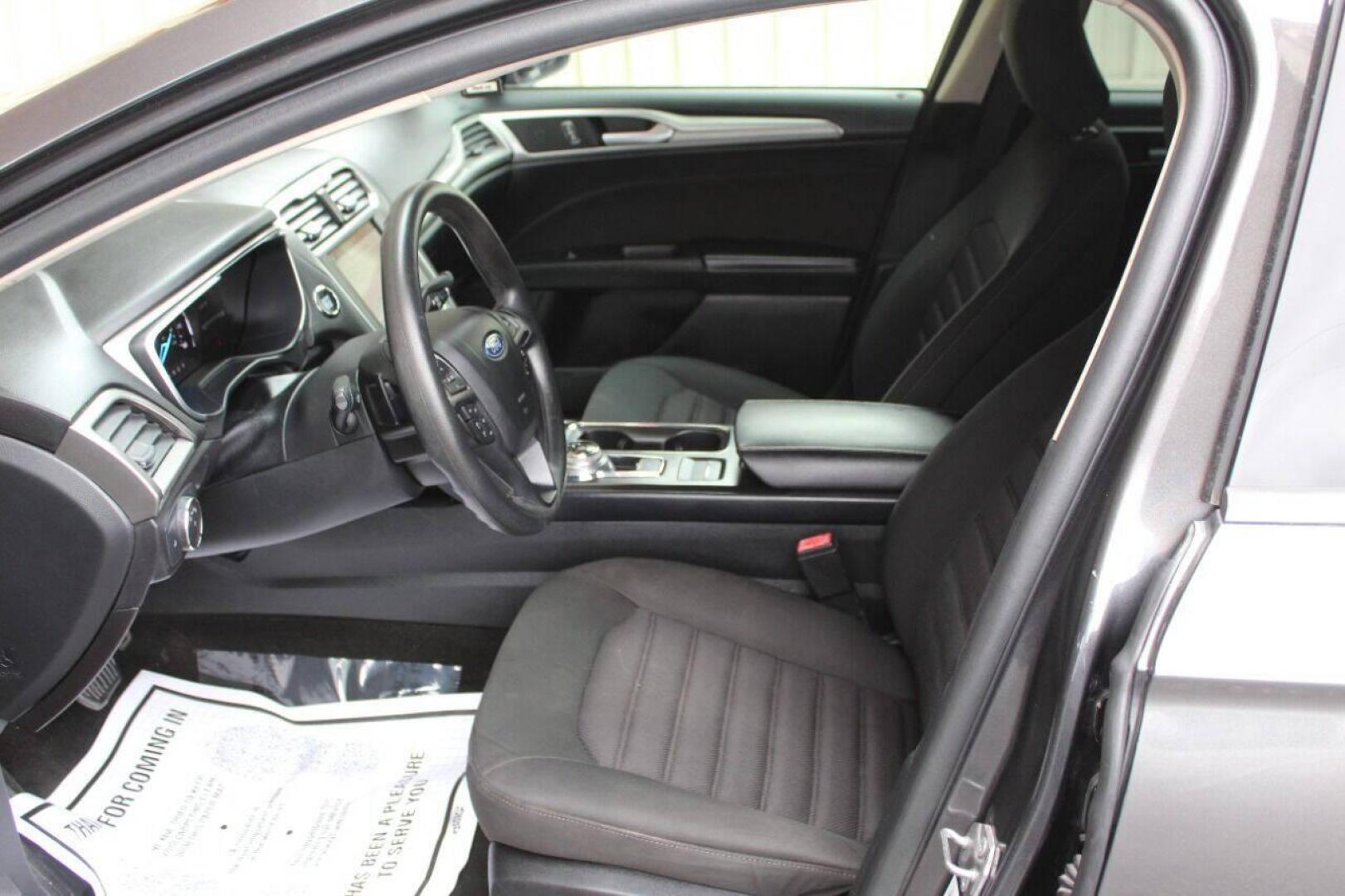 2019 Charcoal Ford Fusion SE (3FA6P0HD7KR) with an 1.5L L4 DOHC 16V engine, 6A transmission, located at 4301 NW 39th , Oklahoma City, OK, 73112, (405) 949-5600, 35.512135, -97.598671 - NO DRIVERS LICENCE NO-FULL COVERAGE INSURANCE-NO CREDIT CHECK. COME ON OVER TO SUPERSPORTS AND TAKE A LOOK AND TEST DRIVE PLEASE GIVE US A CALL AT (405) 949-5600. NO LICENSIA DE MANEJAR- NO SEGURO DE COBERTURA TOTAL- NO VERIFICACCION DE CREDITO. POR FAVOR VENGAN A SUPERSPORTS, - Photo#7