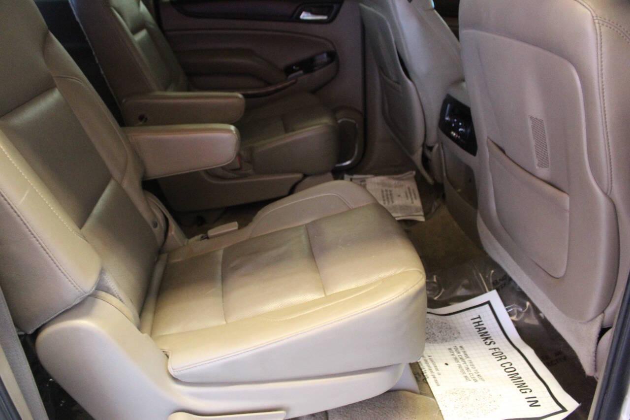 2015 White GMC Yukon XL SLT 1/2 Ton 4WD (1GKS2HKCXFR) with an 5.3L V8 OHV 16V engine, 6-Speed Automatic transmission, located at 4301 NW 39th , Oklahoma City, OK, 73112, (405) 949-5600, 35.512135, -97.598671 - NO DRIVERS LICENCE -NO FULL COVERAGE INSURANCE - NO CREDIT CHECK. COME ON OVER TO SUPERSPORTS, TAKE A LOOK AND TEST DRIVE. PLEASE GIVE US A CALL AT (405) 949-5600. NO LICENCIA DE CONDUCIR - NO SEGURO DE COBERTURA TOTAL - NO VERIFICACION DE CREDITO. VISITENOS EN SUPERSPORTS, MIRE NUESTRO - Photo#10