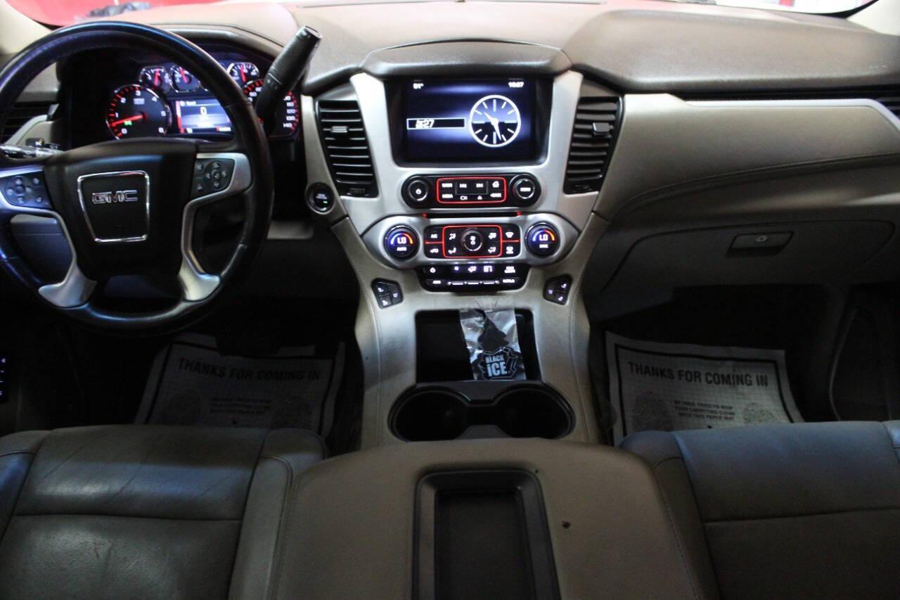 2015 White GMC Yukon XL SLT 1/2 Ton 4WD (1GKS2HKCXFR) with an 5.3L V8 OHV 16V engine, 6-Speed Automatic transmission, located at 4301 NW 39th , Oklahoma City, OK, 73112, (405) 949-5600, 35.512135, -97.598671 - NO DRIVERS LICENCE -NO FULL COVERAGE INSURANCE - NO CREDIT CHECK. COME ON OVER TO SUPERSPORTS, TAKE A LOOK AND TEST DRIVE. PLEASE GIVE US A CALL AT (405) 949-5600. NO LICENCIA DE CONDUCIR - NO SEGURO DE COBERTURA TOTAL - NO VERIFICACION DE CREDITO. VISITENOS EN SUPERSPORTS, MIRE NUESTRO - Photo#16