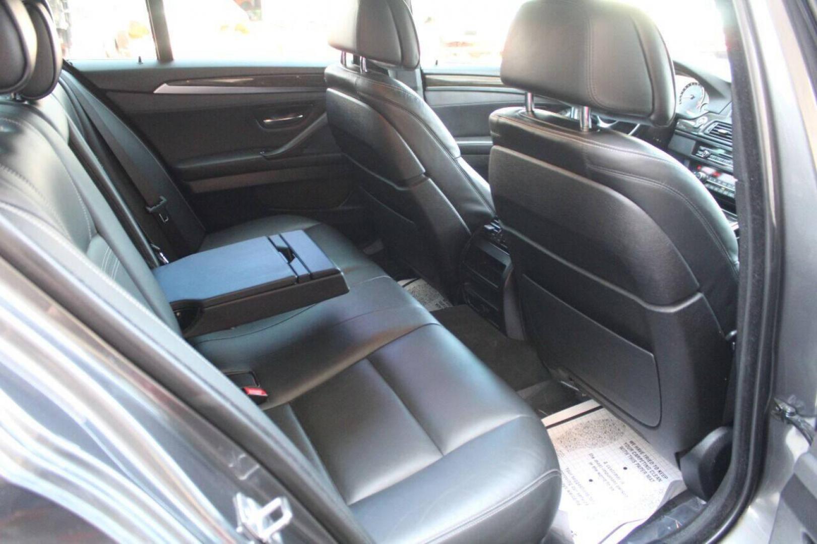 2015 Pewter BMW 5-Series 535i (WBA5B1C53FG) with an 3.0L L6 DOHC 24V engine, 8-Speed Automatic transmission, located at 4301 NW 39th , Oklahoma City, OK, 73112, (405) 949-5600, 35.512135, -97.598671 - NO DRIVERS LICENCE NO-FULL COVERAGE INSURANCE-NO CREDIT CHECK. COME ON OVER TO SUPERSPORTS AND TAKE A LOOK AND TEST DRIVE PLEASE GIVE US A CALL AT (405) 949-5600. NO LICENSIA DE MANEJAR- NO SEGURO DE COBERTURA TOTAL- NO VERIFICACCION DE CREDITO. POR FAVOR VENGAN A SUPERSPORTS, E - Photo#10
