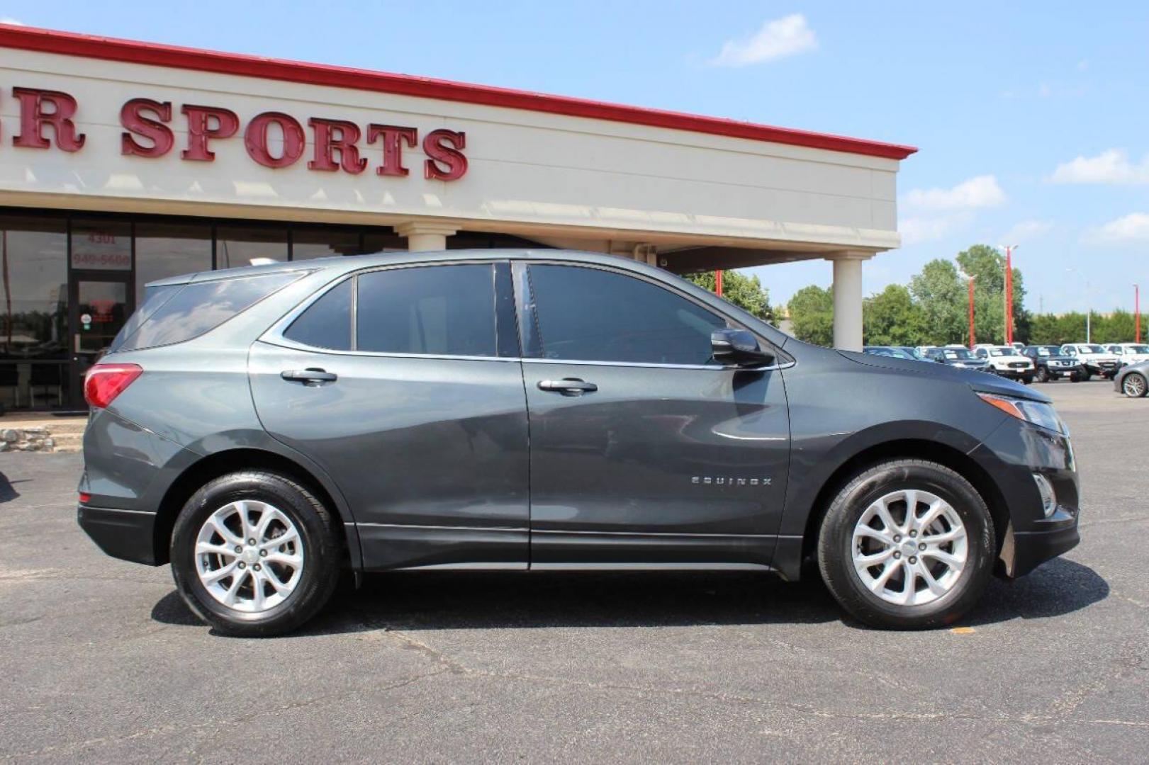 2018 Charcoal Chevrolet Equinox LT 2WD (3GNAXJEV5JS) with an 1.5L L4 DIR DOHC 16V TURBO engine, 6A transmission, located at 4301 NW 39th , Oklahoma City, OK, 73112, (405) 949-5600, 35.512135, -97.598671 - NO DRIVERS LICENCE -NO FULL COVERAGE INSURANCE - NO CREDIT CHECK. COME ON OVER TO SUPERSPORTS, TAKE A LOOK AND TEST DRIVE. PLEASE GIVE US A CALL AT (405) 949-5600. NO LICENCIA DE CONDUCIR - NO SEGURO DE COBERTURA TOTAL - NO VERIFICACION DE CREDITO. VISITENOS EN SUPERSPORTS, MIRE NUESTRO - Photo#3