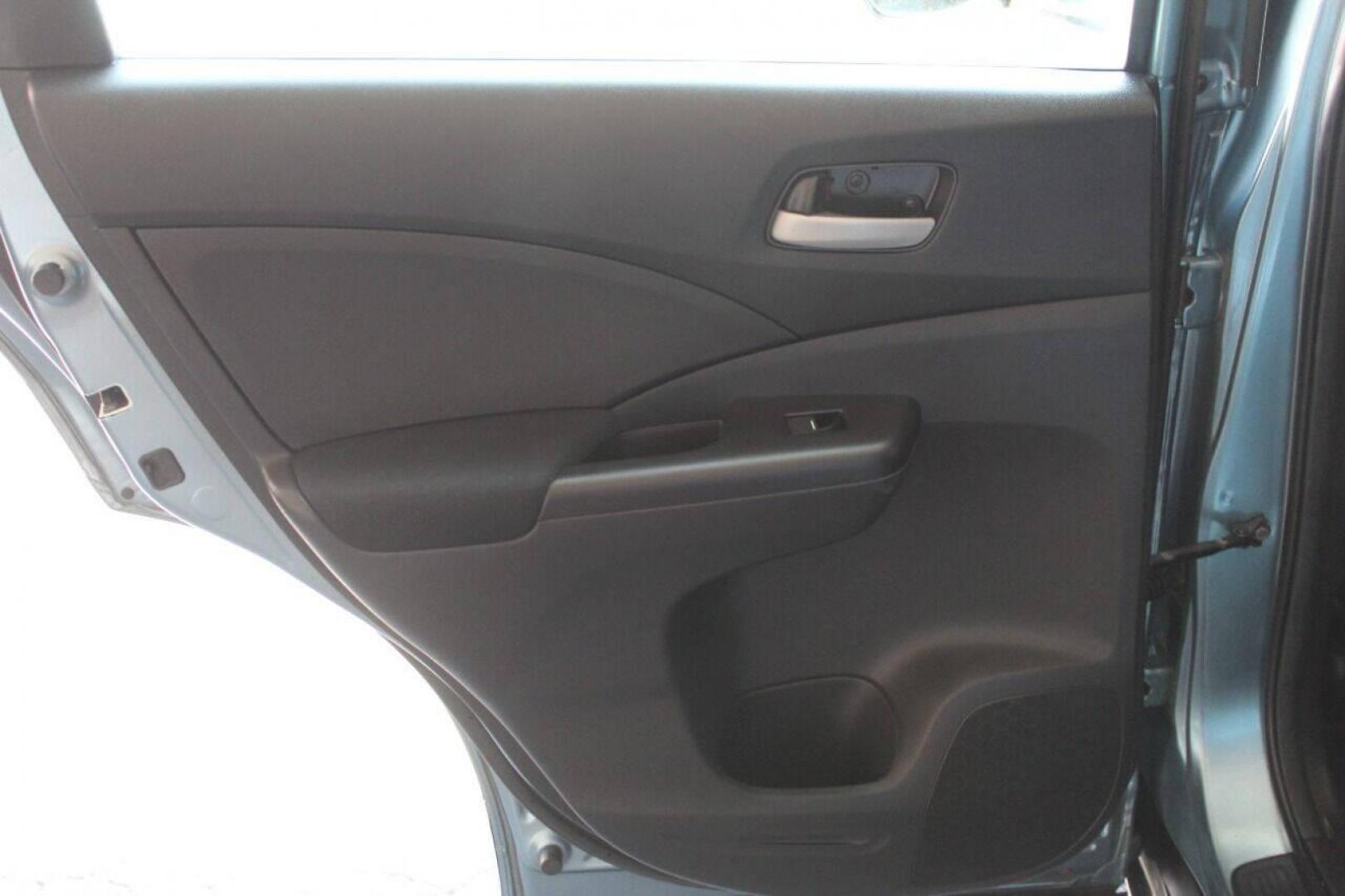 2014 Teal Honda CR-V LX 2WD 5-Speed AT (2HKRM3H33EH) with an 2.4L L4 DOHC 16V engine, 5-Speed Automatic transmission, located at 4301 NW 39th , Oklahoma City, OK, 73112, (405) 949-5600, 35.512135, -97.598671 - NO DRIVERS LICENCE NO-FULL COVERAGE INSURANCE-NO CREDIT CHECK. COME ON OVER TO SUPERSPORTS AND TAKE A LOOK AND TEST DRIVE. PLEASE GIVE US A CALL AT (405) 949-5600. NO LICENSIA DE MANEJAR- NO SEGURO DE COBERTURA TOTAL- NO VERIFICACCION DE CREDITO. POR FAVOR VENGAN A SUPERSPORTS, ECHE UN - Photo#15
