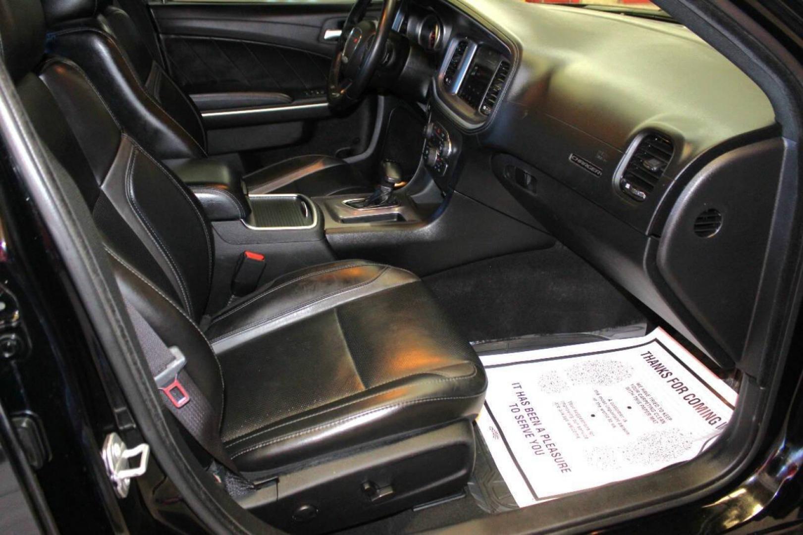 2022 Black Dodge Charger SXT (2C3CDXBG6NH) with an 3.6L V6 DOHC 24V engine, 8A transmission, located at 4301 NW 39th , Oklahoma City, OK, 73112, (405) 949-5600, 35.512135, -97.598671 - NO DRIVERS LICENCE NO-FULL COVERAGE INSURANCE-NO CREDIT CHECK. COME ON OVER TO SUPERSPORTS AND TAKE A LOOK AND TEST DRIVE. PLEASE GIVE US A CALL AT (405) 949-5600. NO LICENSIA DE MANEJAR- NO SEGURO DE COBERTURA TOTAL- NO VERIFICACCION DE CREDITO. POR FAVOR VENGAN A SUPERSPORTS, ECHE UN - Photo#9