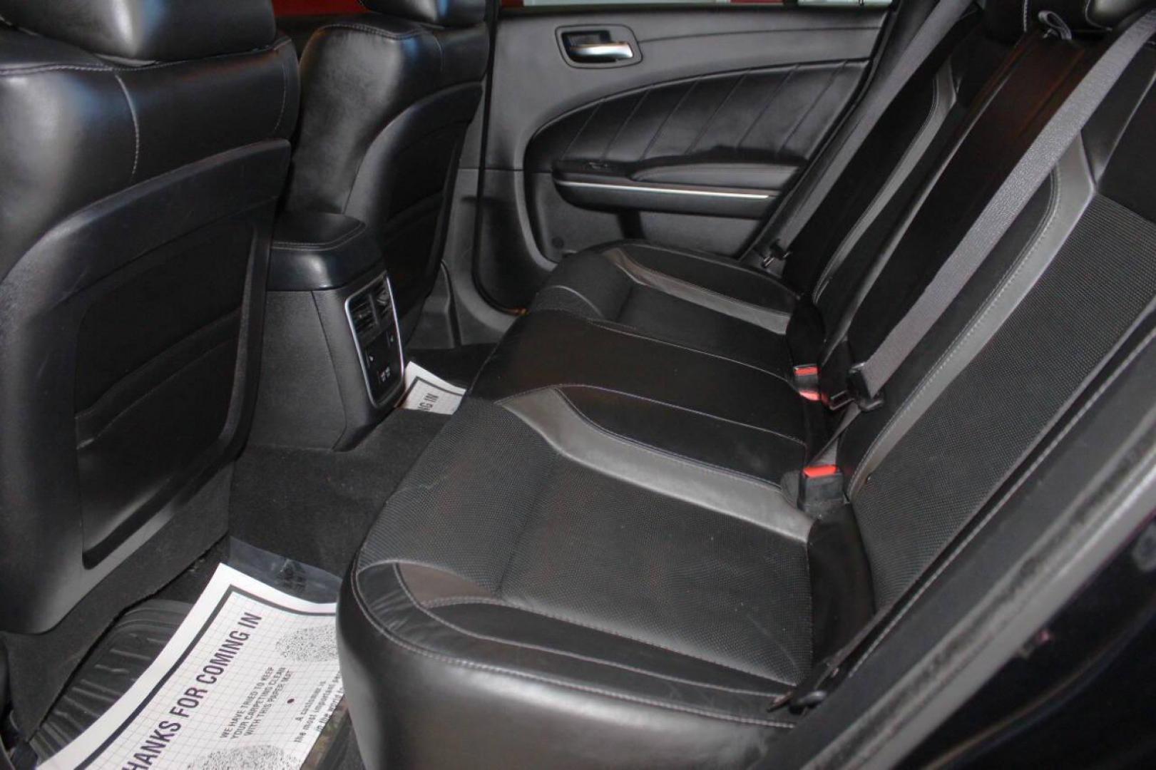 2022 Black Dodge Charger SXT (2C3CDXBG6NH) with an 3.6L V6 DOHC 24V engine, 8A transmission, located at 4301 NW 39th , Oklahoma City, OK, 73112, (405) 949-5600, 35.512135, -97.598671 - NO DRIVERS LICENCE NO-FULL COVERAGE INSURANCE-NO CREDIT CHECK. COME ON OVER TO SUPERSPORTS AND TAKE A LOOK AND TEST DRIVE. PLEASE GIVE US A CALL AT (405) 949-5600. NO LICENSIA DE MANEJAR- NO SEGURO DE COBERTURA TOTAL- NO VERIFICACCION DE CREDITO. POR FAVOR VENGAN A SUPERSPORTS, ECHE UN - Photo#14