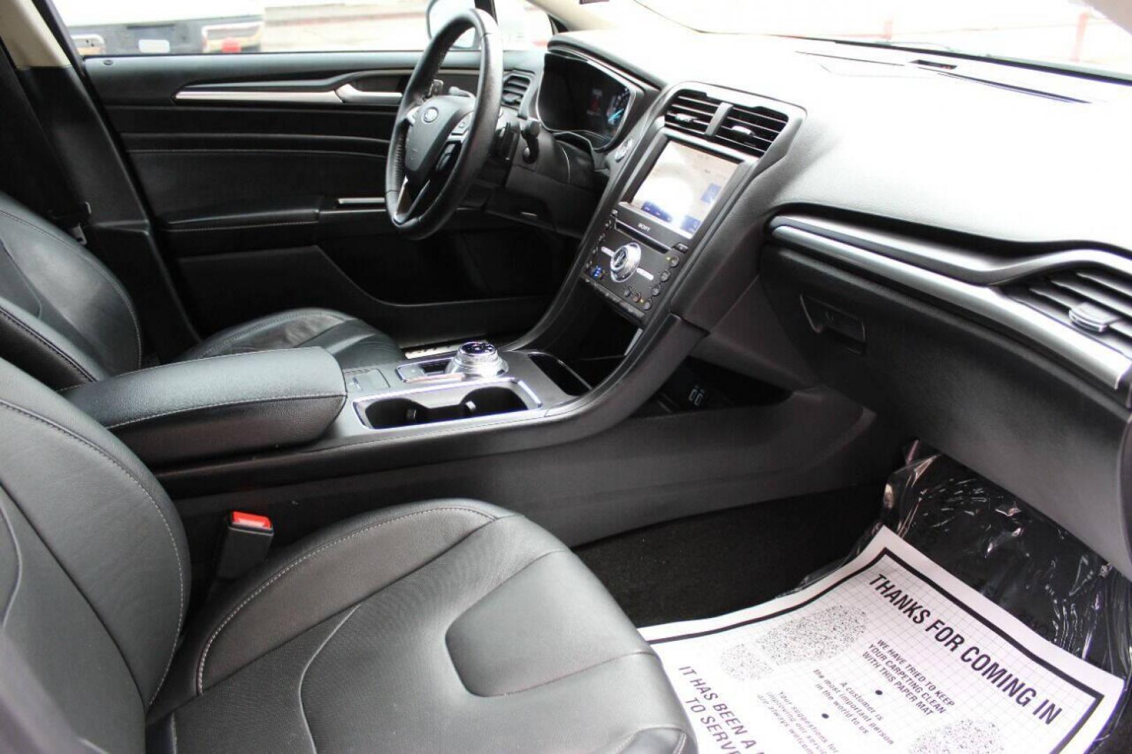 2020 White Ford Fusion Titanium (3FA6P0K93LR) with an 2.0L L4 DOHC 16V engine, 6A transmission, located at 4301 NW 39th , Oklahoma City, OK, 73112, (405) 949-5600, 35.512135, -97.598671 - Photo#8
