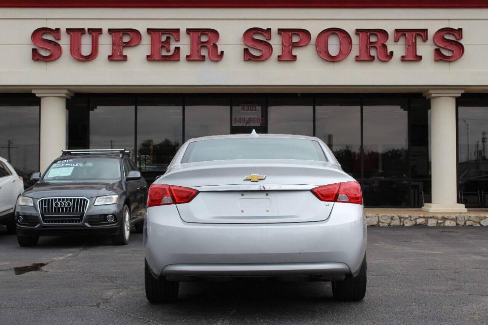 2014 Silver Chevrolet Impala 2LT (2G1125S33E9) with an 3.6L V6 DOHC 16V FFV engine, 6-Speed Automatic transmission, located at 4301 NW 39th , Oklahoma City, OK, 73112, (405) 949-5600, 35.512135, -97.598671 - Photo#4