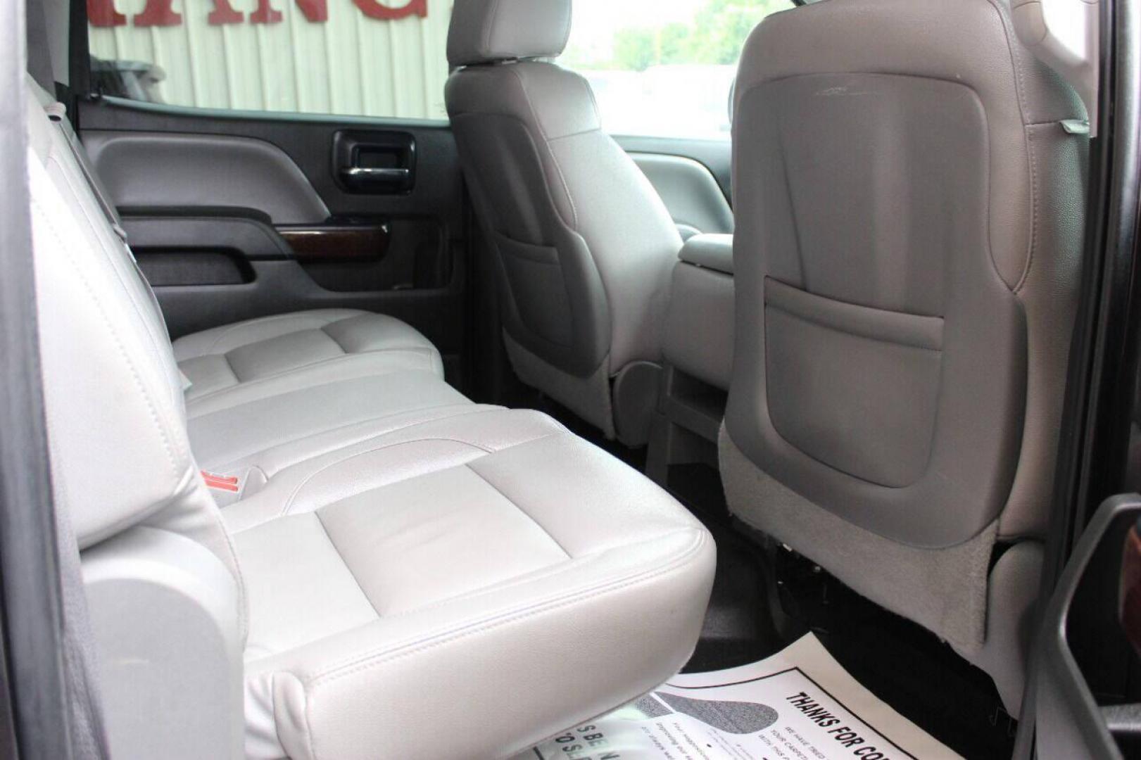 2014 Gray GMC Sierra 1500 SLE Crew Cab 4WD (3GTU2UEC8EG) with an 5.3L V8 OHV 16V engine, 6-Speed Automatic transmission, located at 4301 NW 39th , Oklahoma City, OK, 73112, (405) 949-5600, 35.512135, -97.598671 - NO DRIVERS LICENCE NO-FULL COVERAGE INSURANCE-NO CREDIT CHECK. COME ON OVER TO SUPERSPORTS AND TAKE A LOOK AND TEST DRIVE. PLEASE GIVE US A CALL AT (405) 949-5600. NO LICENSIA DE MANEJAR- NO SEGURO DE COBERTURA TOTAL- NO VERIFICACCION DE CREDITO. POR FAVOR VENGAN A SUPERSPORTS, ECHE UN - Photo#10
