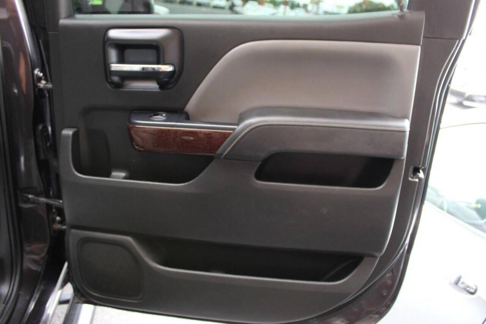 2014 Gray GMC Sierra 1500 SLE Crew Cab 4WD (3GTU2UEC8EG) with an 5.3L V8 OHV 16V engine, 6-Speed Automatic transmission, located at 4301 NW 39th , Oklahoma City, OK, 73112, (405) 949-5600, 35.512135, -97.598671 - NO DRIVERS LICENCE NO-FULL COVERAGE INSURANCE-NO CREDIT CHECK. COME ON OVER TO SUPERSPORTS AND TAKE A LOOK AND TEST DRIVE. PLEASE GIVE US A CALL AT (405) 949-5600. NO LICENSIA DE MANEJAR- NO SEGURO DE COBERTURA TOTAL- NO VERIFICACCION DE CREDITO. POR FAVOR VENGAN A SUPERSPORTS, ECHE UN - Photo#11