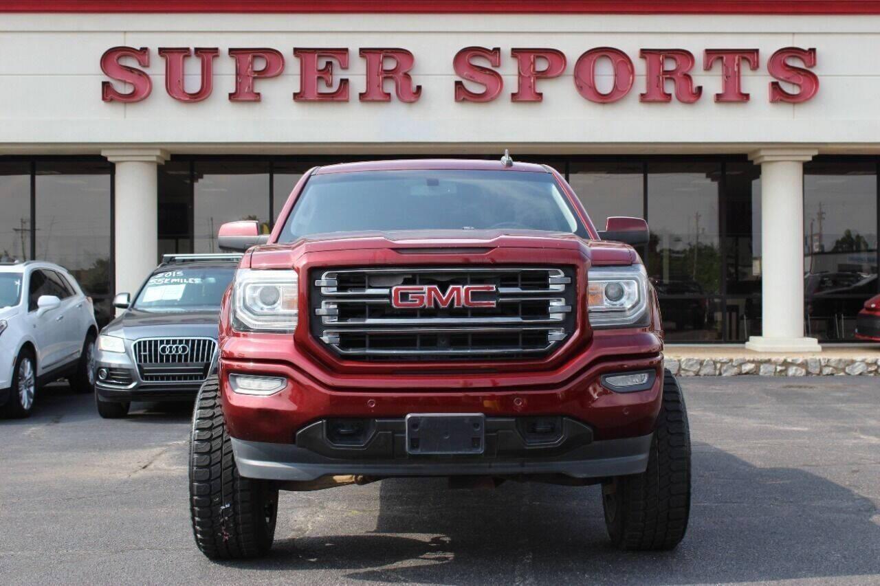2017 Maroon GMC Sierra 1500 SLT Crew Cab Long Box 4WD (3GTU2NEC4HG) with an 5.3L V8 5.3L V8 engine, Automatic 6-Speed transmission, located at 4301 NW 39th , Oklahoma City, OK, 73112, (405) 949-5600, 35.512135, -97.598671 - NO DRIVERS LICENCE NO-FULL COVERAGE INSURANCE-NO CREDIT CHECK. COME ON OVER TO SUPERSPORTS AND TAKE A LOOK AND TEST DRIVE. PLEASE GIVE US A CALL AT (405) 949-5600. NO LICENSIA DE MANEJAR- NO SEGURO DE COBERTURA TOTAL- NO VERIFICACCION DE CREDITO. POR FAVOR VENGAN A SUPERSPORTS, ECHE UN - Photo#3