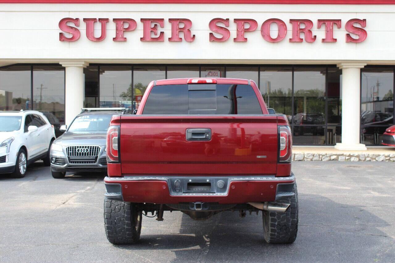 2017 Maroon GMC Sierra 1500 SLT Crew Cab Long Box 4WD (3GTU2NEC4HG) with an 5.3L V8 5.3L V8 engine, Automatic 6-Speed transmission, located at 4301 NW 39th , Oklahoma City, OK, 73112, (405) 949-5600, 35.512135, -97.598671 - NO DRIVERS LICENCE NO-FULL COVERAGE INSURANCE-NO CREDIT CHECK. COME ON OVER TO SUPERSPORTS AND TAKE A LOOK AND TEST DRIVE. PLEASE GIVE US A CALL AT (405) 949-5600. NO LICENSIA DE MANEJAR- NO SEGURO DE COBERTURA TOTAL- NO VERIFICACCION DE CREDITO. POR FAVOR VENGAN A SUPERSPORTS, ECHE UN - Photo#6