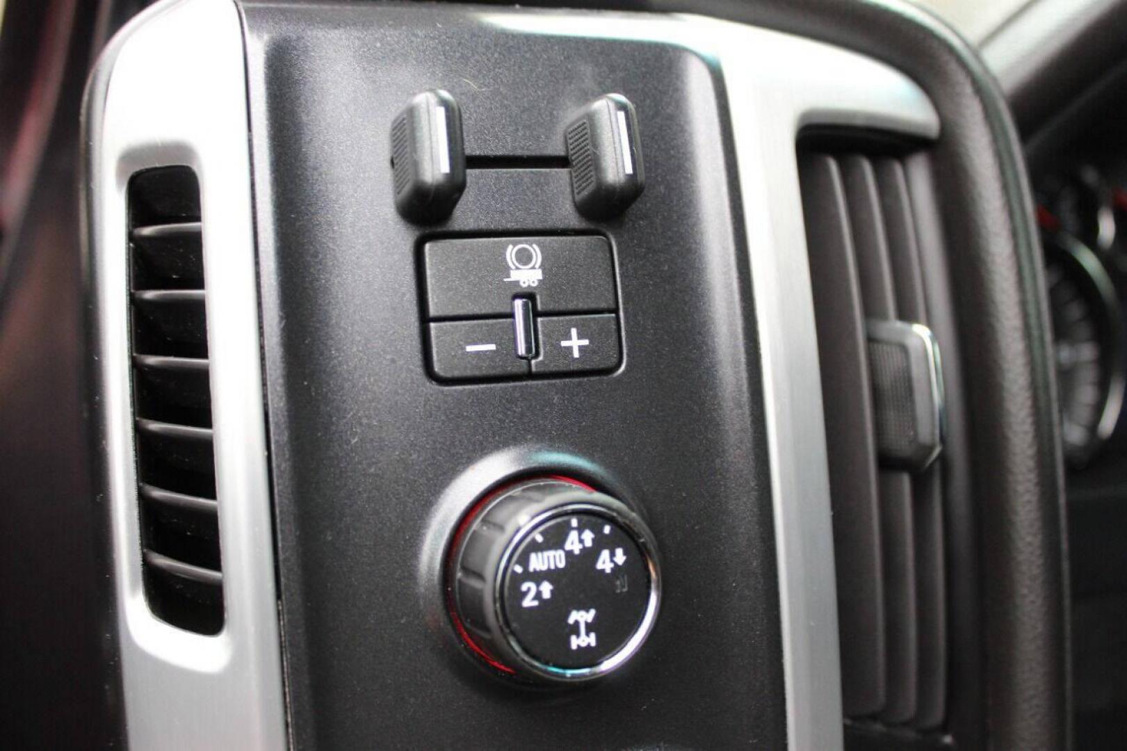 2017 Maroon GMC Sierra 1500 SLT Crew Cab Long Box 4WD (3GTU2NEC4HG) with an 5.3L V8 5.3L V8 engine, Automatic 6-Speed transmission, located at 4301 NW 39th , Oklahoma City, OK, 73112, (405) 949-5600, 35.512135, -97.598671 - NO DRIVERS LICENCE NO-FULL COVERAGE INSURANCE-NO CREDIT CHECK. COME ON OVER TO SUPERSPORTS AND TAKE A LOOK AND TEST DRIVE. PLEASE GIVE US A CALL AT (405) 949-5600. NO LICENSIA DE MANEJAR- NO SEGURO DE COBERTURA TOTAL- NO VERIFICACCION DE CREDITO. POR FAVOR VENGAN A SUPERSPORTS, ECHE UN - Photo#18