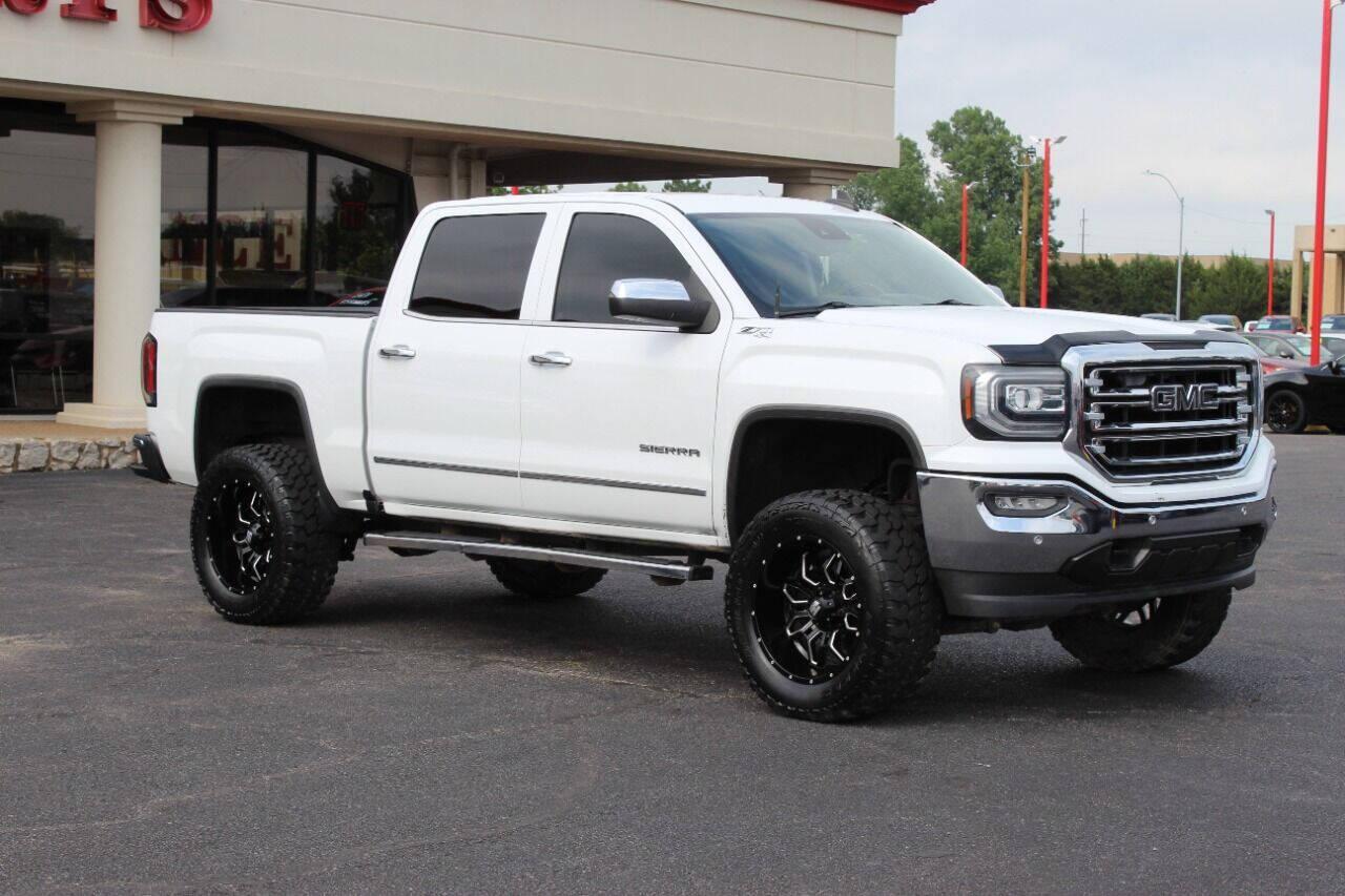 2016 White GMC Sierra 1500 SLT Crew Cab Long Box 4WD (3GTU2NEC6GG) with an 5.3L V8 5.3L V8 engine, Automatic 6-Speed transmission, located at 4301 NW 39th , Oklahoma City, OK, 73112, (405) 949-5600, 35.512135, -97.598671 - NO DRIVERS LICENCE NO-FULL COVERAGE INSURANCE-NO CREDIT CHECK. COME ON OVER TO SUPERSPORTS AND TAKE A LOOK AND TEST DRIVE. PLEASE GIVE US A CALL AT (405) 949-5600. NO LICENSIA DE MANEJAR- NO SEGURO DE COBERTURA TOTAL- NO VERIFICACCION DE CREDITO. POR FAVOR VENGAN A SUPERSPORTS, ECHE UN - Photo#0