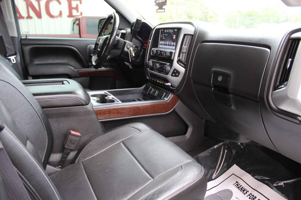 2016 White GMC Sierra 1500 SLT Crew Cab Long Box 4WD (3GTU2NEC6GG) with an 5.3L V8 5.3L V8 engine, Automatic 6-Speed transmission, located at 4301 NW 39th , Oklahoma City, OK, 73112, (405) 949-5600, 35.512135, -97.598671 - NO DRIVERS LICENCE NO-FULL COVERAGE INSURANCE-NO CREDIT CHECK. COME ON OVER TO SUPERSPORTS AND TAKE A LOOK AND TEST DRIVE. PLEASE GIVE US A CALL AT (405) 949-5600. NO LICENSIA DE MANEJAR- NO SEGURO DE COBERTURA TOTAL- NO VERIFICACCION DE CREDITO. POR FAVOR VENGAN A SUPERSPORTS, ECHE UN - Photo#8