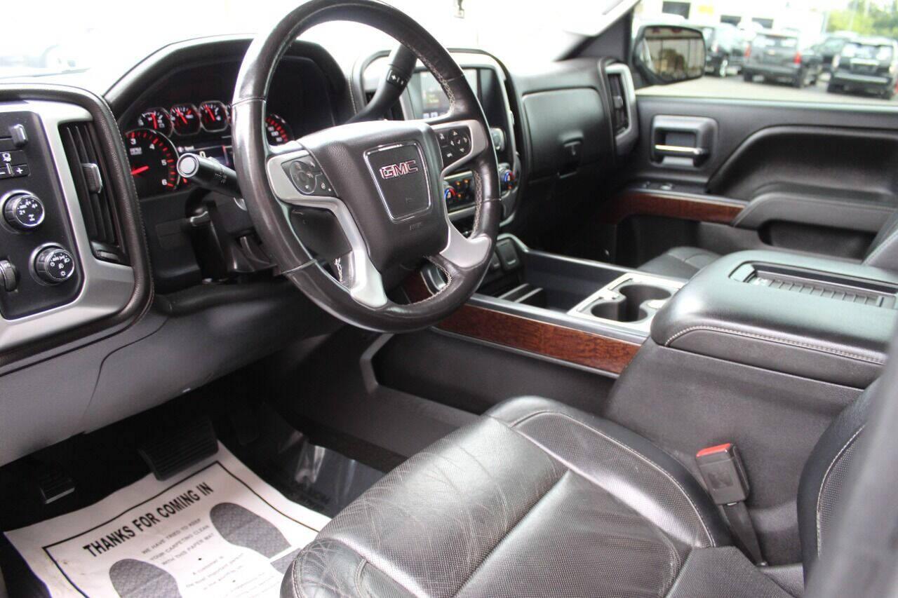 2016 White GMC Sierra 1500 SLT Crew Cab Long Box 4WD (3GTU2NEC6GG) with an 5.3L V8 5.3L V8 engine, Automatic 6-Speed transmission, located at 4301 NW 39th , Oklahoma City, OK, 73112, (405) 949-5600, 35.512135, -97.598671 - NO DRIVERS LICENCE NO-FULL COVERAGE INSURANCE-NO CREDIT CHECK. COME ON OVER TO SUPERSPORTS AND TAKE A LOOK AND TEST DRIVE. PLEASE GIVE US A CALL AT (405) 949-5600. NO LICENSIA DE MANEJAR- NO SEGURO DE COBERTURA TOTAL- NO VERIFICACCION DE CREDITO. POR FAVOR VENGAN A SUPERSPORTS, ECHE UN - Photo#15