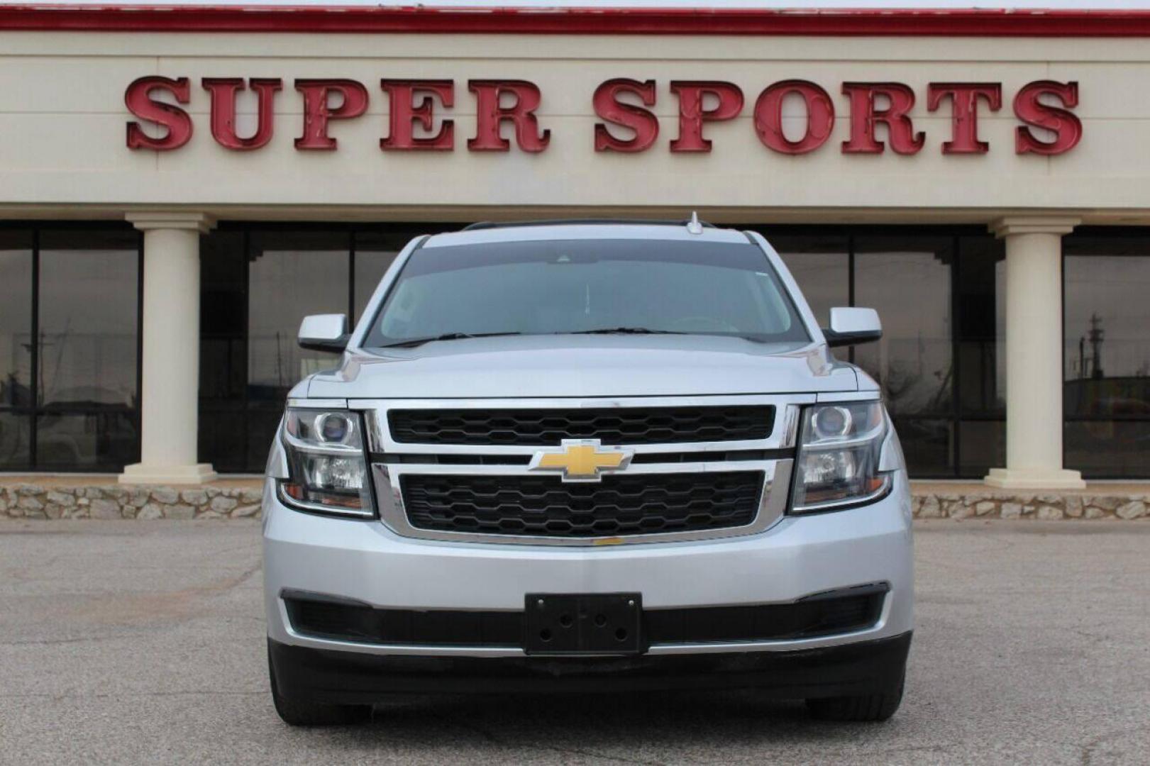 2017 Gray Chevrolet Tahoe LT 2WD (1GNSCBKC0HR) with an 5.3L V8 OHV 16V engine, 6A transmission, located at 4301 NW 39th , Oklahoma City, OK, 73112, (405) 949-5600, 35.512135, -97.598671 - Photo#0