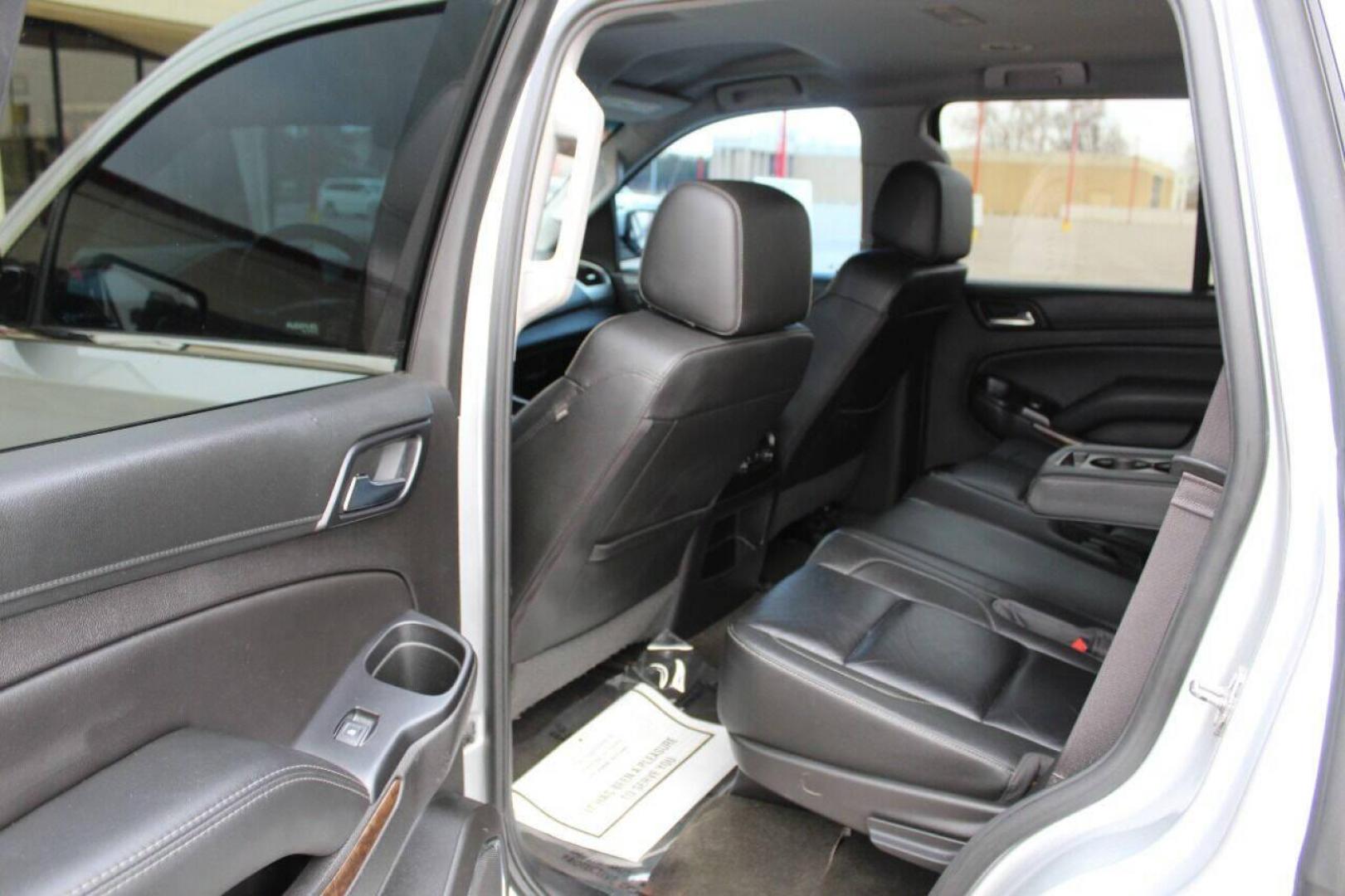2017 Gray Chevrolet Tahoe LT 2WD (1GNSCBKC0HR) with an 5.3L V8 OHV 16V engine, 6A transmission, located at 4301 NW 39th , Oklahoma City, OK, 73112, (405) 949-5600, 35.512135, -97.598671 - Photo#14
