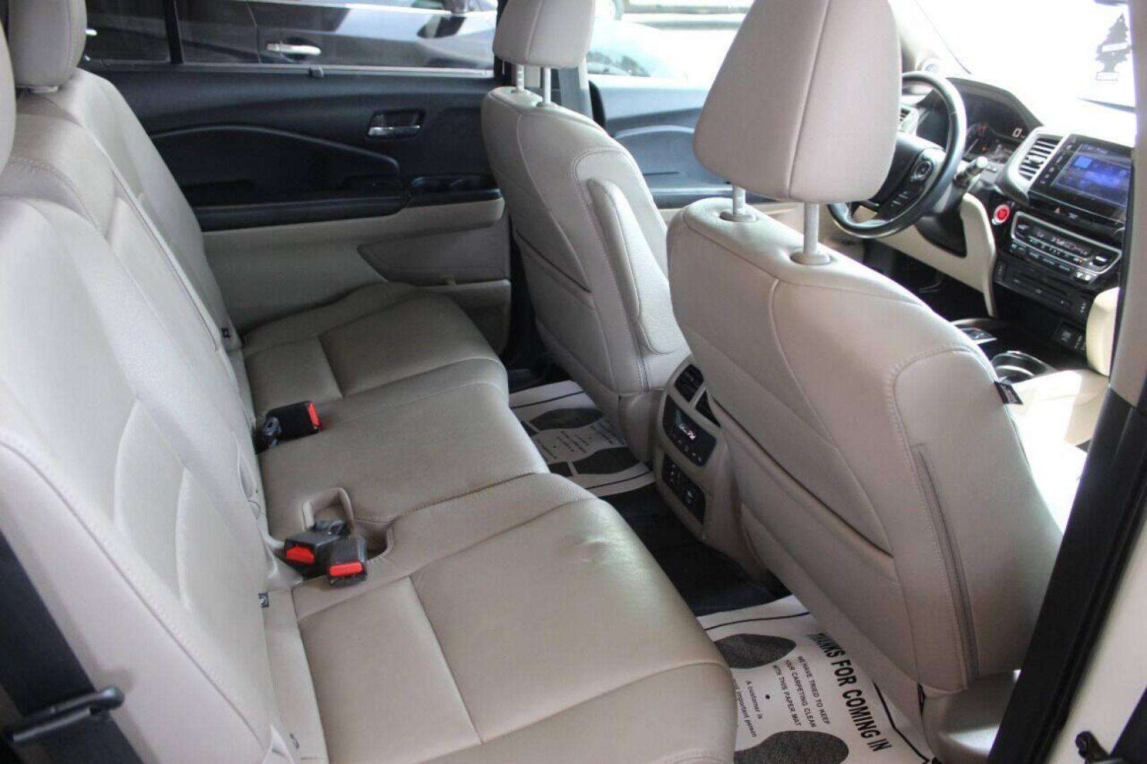 2017 White Honda Pilot Touring 2WD (5FNYF5H96HB) with an 3.5L V6 SOHC 24V engine, 9A transmission, located at 4301 NW 39th , Oklahoma City, OK, 73112, (405) 949-5600, 35.512135, -97.598671 - NO DRIVERS LICENCE NO-FULL COVERAGE INSURANCE-NO CREDIT CHECK. COME ON OVER TO SUPERSPORTS AND TAKE A LOOK AND TEST DRIVE PLEASE GIVE US A CALL AT (405) 949-5600. NO LICENSIA DE MANEJAR- NO SEGURO DE COBERTURA TOTAL- NO VERIFICACCION DE CREDITO. POR FAVOR VENGAN A SUPERSPORTS, ECHE UN VI - Photo#10