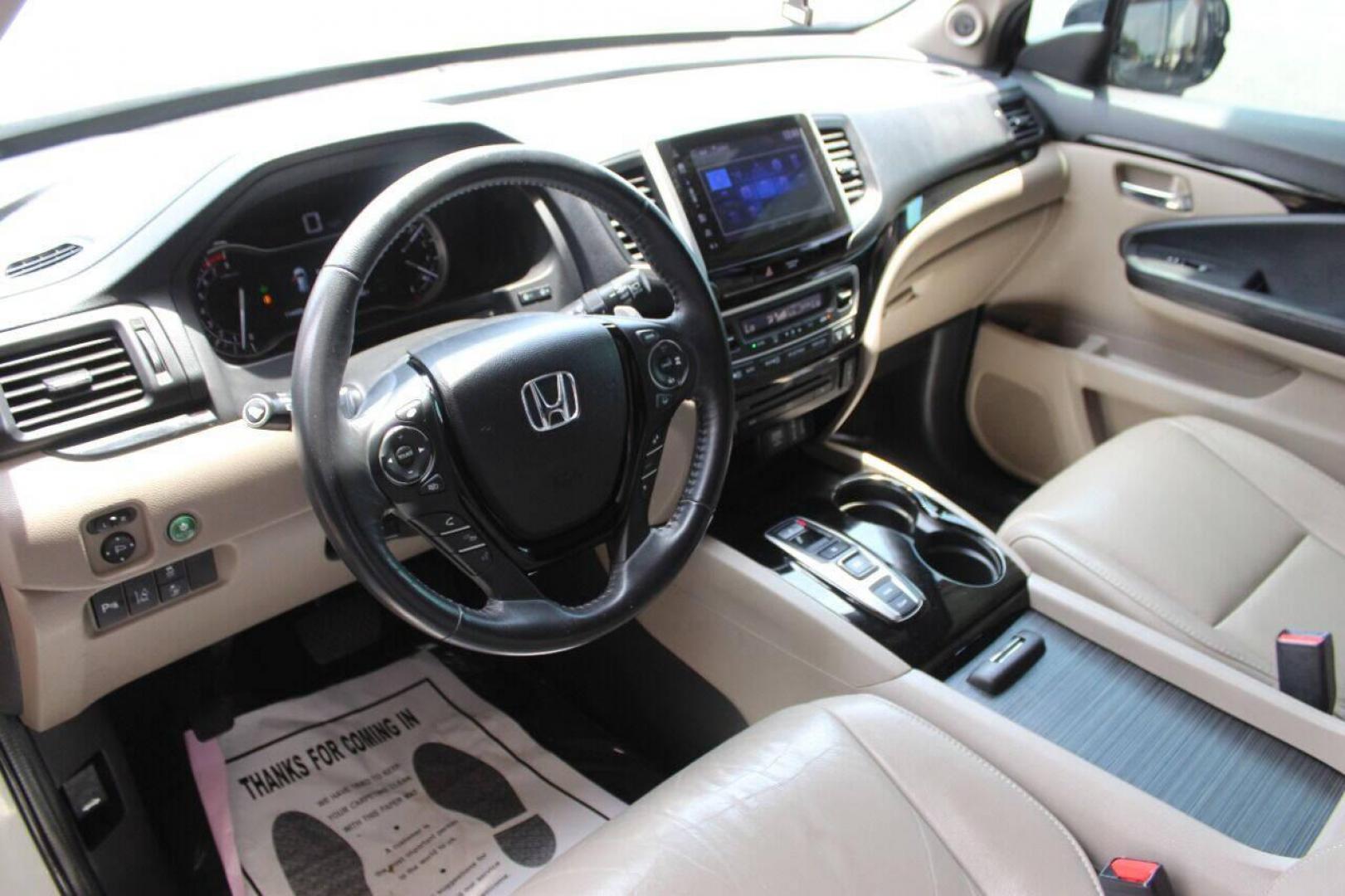 2017 White Honda Pilot Touring 2WD (5FNYF5H96HB) with an 3.5L V6 SOHC 24V engine, 9A transmission, located at 4301 NW 39th , Oklahoma City, OK, 73112, (405) 949-5600, 35.512135, -97.598671 - NO DRIVERS LICENCE NO-FULL COVERAGE INSURANCE-NO CREDIT CHECK. COME ON OVER TO SUPERSPORTS AND TAKE A LOOK AND TEST DRIVE PLEASE GIVE US A CALL AT (405) 949-5600. NO LICENSIA DE MANEJAR- NO SEGURO DE COBERTURA TOTAL- NO VERIFICACCION DE CREDITO. POR FAVOR VENGAN A SUPERSPORTS, ECHE UN VI - Photo#17