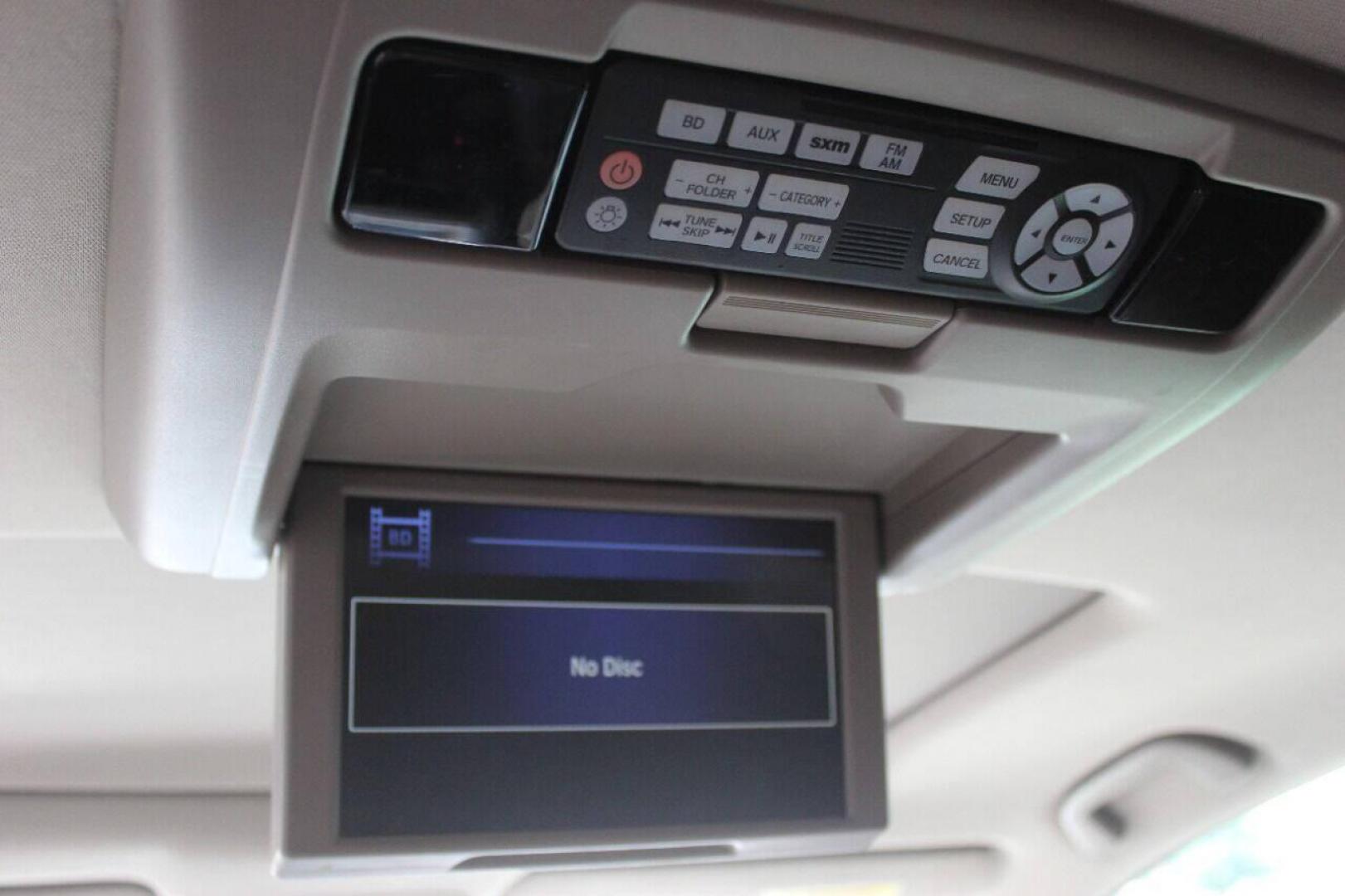 2017 White Honda Pilot Touring 2WD (5FNYF5H96HB) with an 3.5L V6 SOHC 24V engine, 9A transmission, located at 4301 NW 39th , Oklahoma City, OK, 73112, (405) 949-5600, 35.512135, -97.598671 - NO DRIVERS LICENCE NO-FULL COVERAGE INSURANCE-NO CREDIT CHECK. COME ON OVER TO SUPERSPORTS AND TAKE A LOOK AND TEST DRIVE PLEASE GIVE US A CALL AT (405) 949-5600. NO LICENSIA DE MANEJAR- NO SEGURO DE COBERTURA TOTAL- NO VERIFICACCION DE CREDITO. POR FAVOR VENGAN A SUPERSPORTS, ECHE UN VI - Photo#22