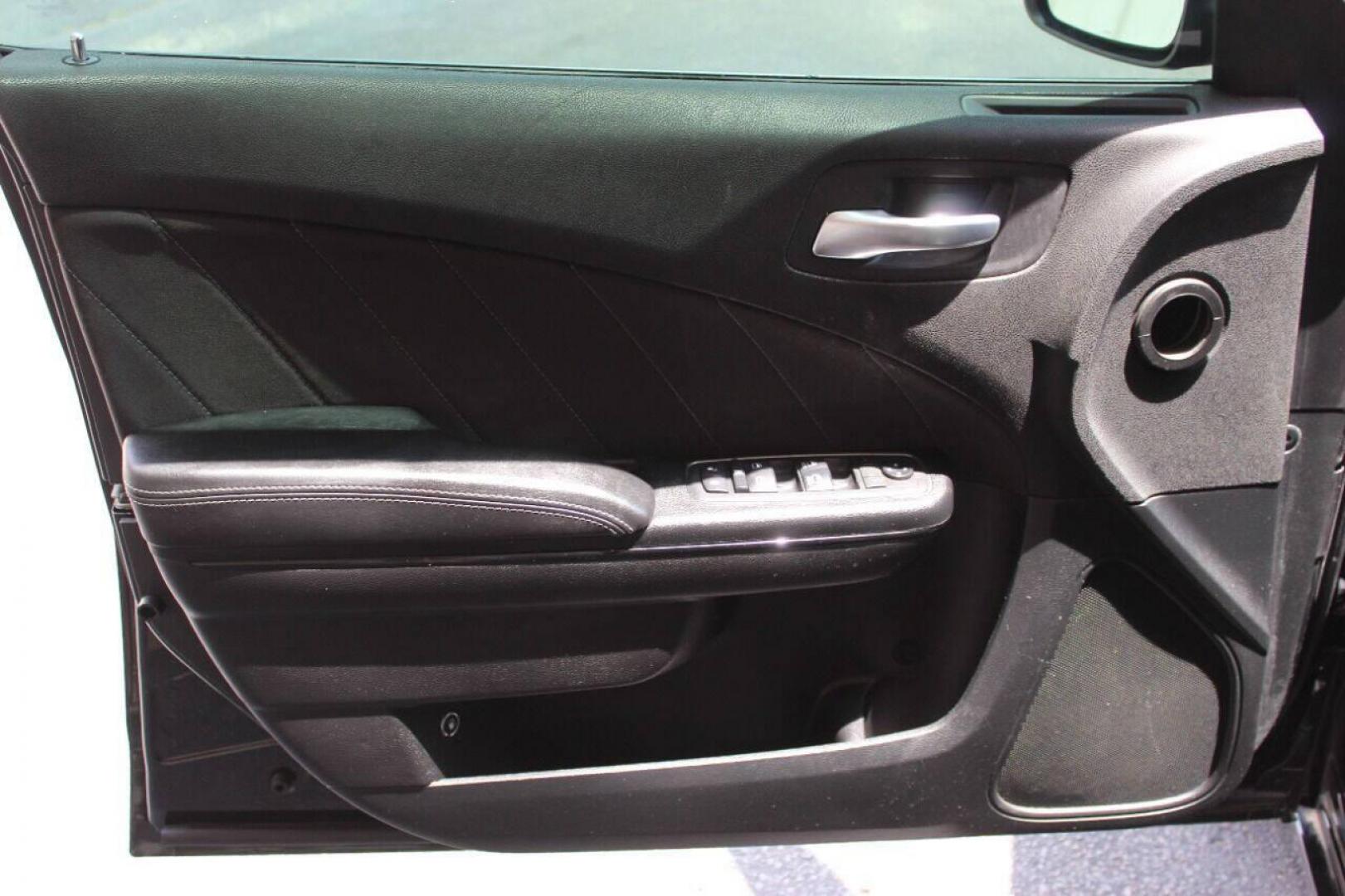 2019 Black Dodge Charger SXT (2C3CDXBGXKH) with an 3.6L V6 DOHC 24V engine, 8A transmission, located at 4301 NW 39th , Oklahoma City, OK, 73112, (405) 949-5600, 35.512135, -97.598671 - NO DRIVERS LICENCE NO-FULL COVERAGE INSURANCE-NO CREDIT CHECK. COME ON OVER TO SUPERSPORTS AND TAKE A LOOK AND TEST DRIVE PLEASE GIVE US A CALL AT (405) 949-5600. NO LICENSIA DE MANEJAR- NO SEGURO DE COBERTURA TOTAL- NO VERIFICACCION DE CREDITO. POR FAVOR VENGAN A SUPERSPORTS, ECHE UN VI - Photo#16
