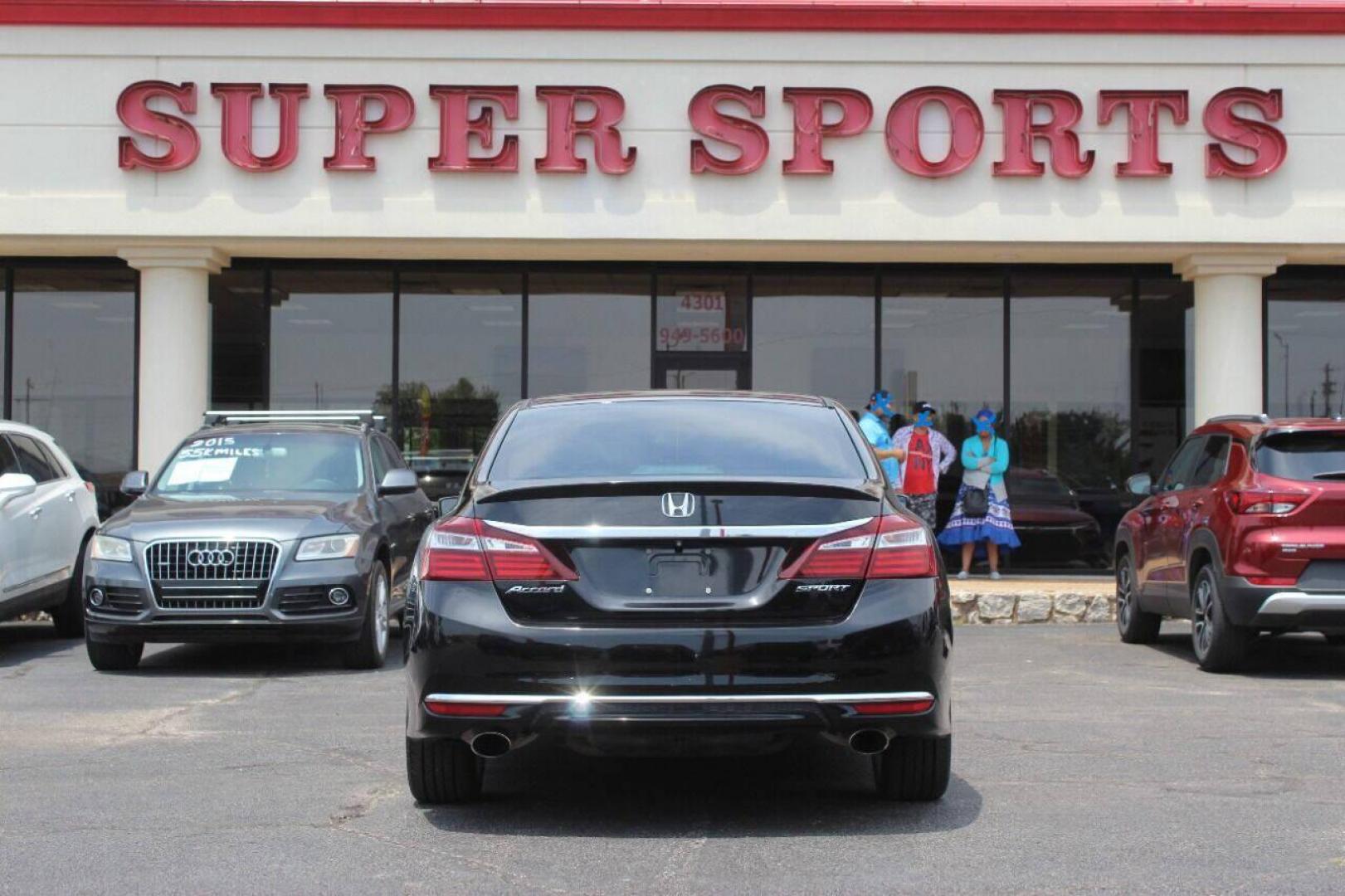 2016 Black Honda Accord Sport Sedan CVT (1HGCR2F51GA) with an 2.4L L4 DOHC 16V engine, CVT transmission, located at 4301 NW 39th , Oklahoma City, OK, 73112, (405) 949-5600, 35.512135, -97.598671 - NO DRIVERS LICENCE NO-FULL COVERAGE INSURANCE-NO CREDIT CHECK. COME ON OVER TO SUPERSPORTS AND TAKE A LOOK AND TEST DRIVE. PLEASE GIVE US A CALL AT (405) 949-5600. NO LICENSIA DE MANEJAR- NO SEGURO DE COBERTURA TOTAL- NO VERIFICACCION DE CREDITO. POR FAVOR VENGAN A SUPERSPORTS, ECHE UN - Photo#4