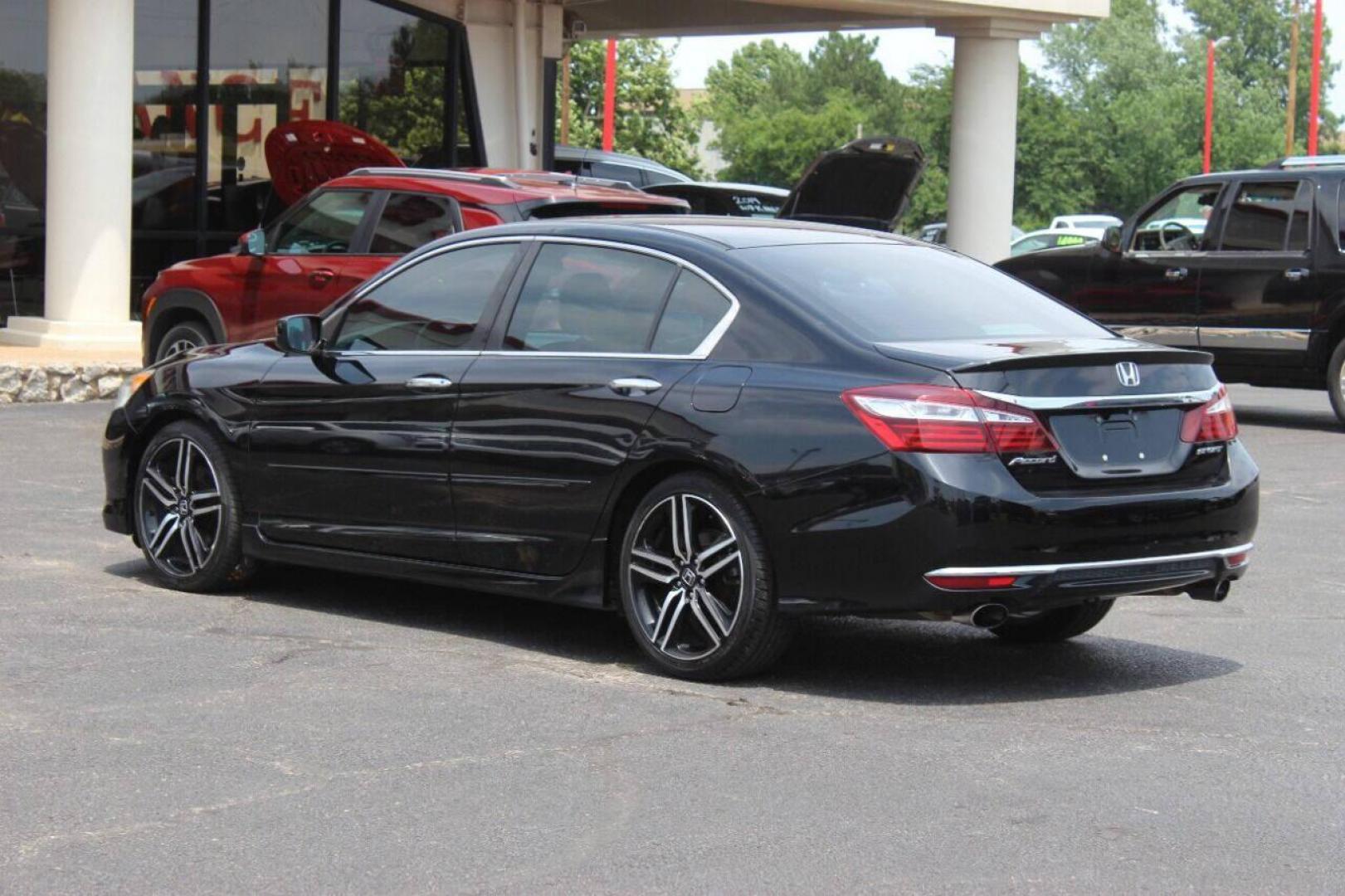 2016 Black Honda Accord Sport Sedan CVT (1HGCR2F51GA) with an 2.4L L4 DOHC 16V engine, CVT transmission, located at 4301 NW 39th , Oklahoma City, OK, 73112, (405) 949-5600, 35.512135, -97.598671 - NO DRIVERS LICENCE NO-FULL COVERAGE INSURANCE-NO CREDIT CHECK. COME ON OVER TO SUPERSPORTS AND TAKE A LOOK AND TEST DRIVE. PLEASE GIVE US A CALL AT (405) 949-5600. NO LICENSIA DE MANEJAR- NO SEGURO DE COBERTURA TOTAL- NO VERIFICACCION DE CREDITO. POR FAVOR VENGAN A SUPERSPORTS, ECHE UN - Photo#5