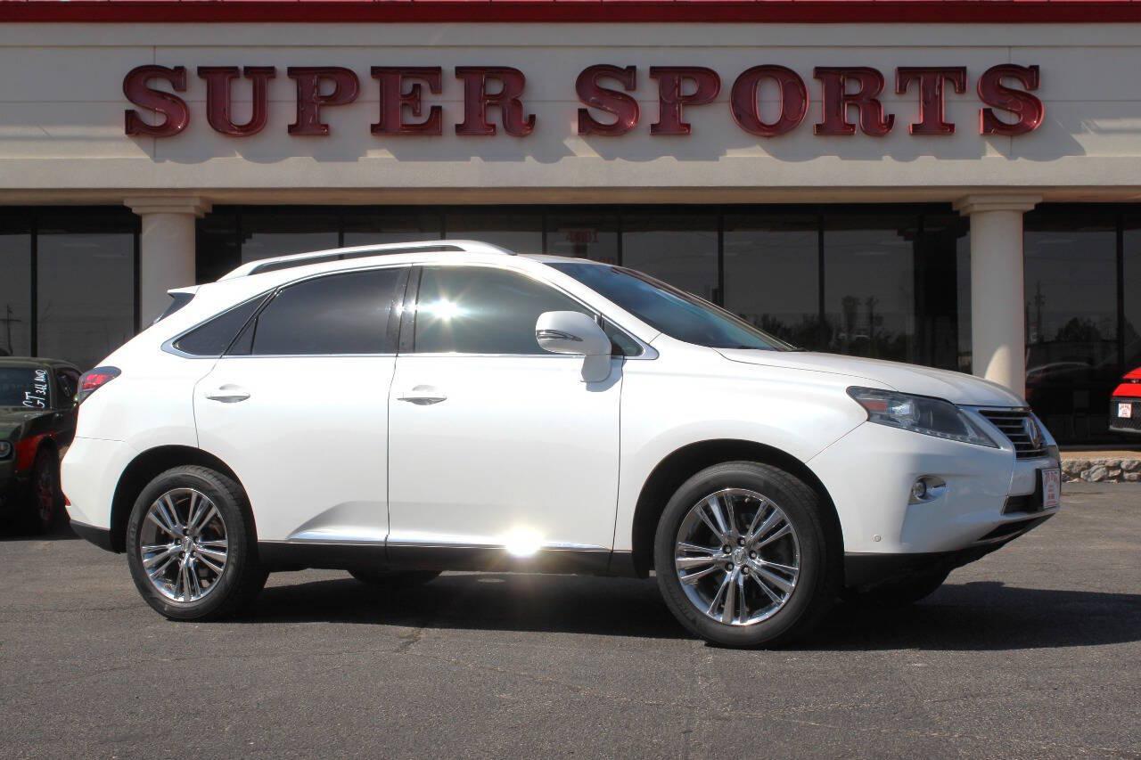 2015 White Lexus RX 350 FWD (2T2ZK1BA3FC) with an 3.5L V6 3.5L V6 engine, Automatic 6-Speed transmission, located at 4301 NW 39th , Oklahoma City, OK, 73112, (405) 949-5600, 35.512135, -97.598671 - Hablamos espanol. SPEND SMART --- BUY FROM SUPER SPORTS. ALL PRICES, DOWN PAYMENTS, PAYMENTS, AND FINANCE TERMS ARE NEGOTIABLE AT THE TIME OF APPROVAL. WE WILL WORK WITH YOU TO FIT YOUR BUDGET. WE WILL EVEN LOWER AND ADJUST THE NUMBERS TO HELP MAKE THE VEHICLE MORE AFFORDABLE FOR YOU.- Photo#0