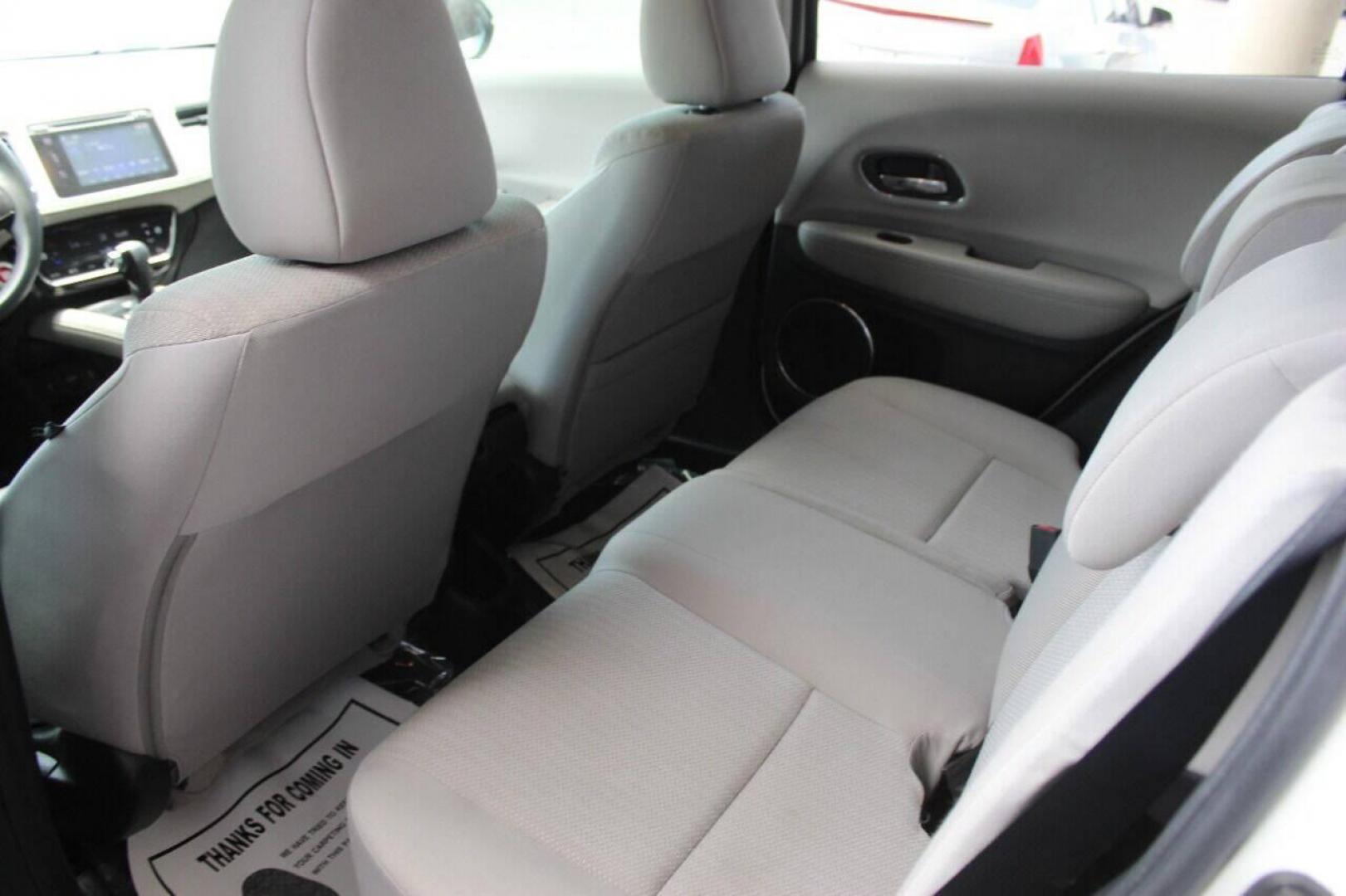 2016 White Honda HR-V EX 2WD CVT (3CZRU5H54GM) with an 1.8L L4 DOHC 16V engine, Continuously Variable Transmission transmission, located at 4301 NW 39th , Oklahoma City, OK, 73112, (405) 949-5600, 35.512135, -97.598671 - NO DRIVERS LICENCE NO-FULL COVERAGE INSURANCE-NO CREDIT CHECK. COME ON OVER TO SUPERSPORTS AND TAKE A LOOK AND TEST DRIVE PLEASE GIVE US A CALL AT (405) 949-5600. NO LICENSIA DE MANEJAR- NO SEGURO DE COBERTURA TOTAL- NO VERIFICACCION DE CREDITO. POR FAVOR VENGAN A SUPERSPORTS, ECHE UN VI - Photo#13