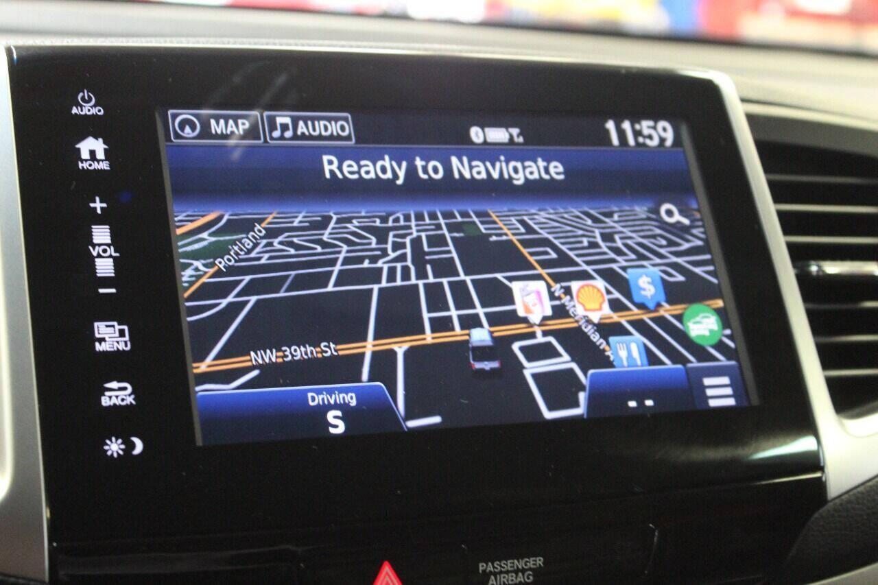 2017 Black Honda Ridgeline RTL-T (5FPYK2F61HB) with an 3.5L V6 SOHC 24V engine, 6A transmission, located at 4301 NW 39th , Oklahoma City, OK, 73112, (405) 949-5600, 35.512135, -97.598671 - Photo#19