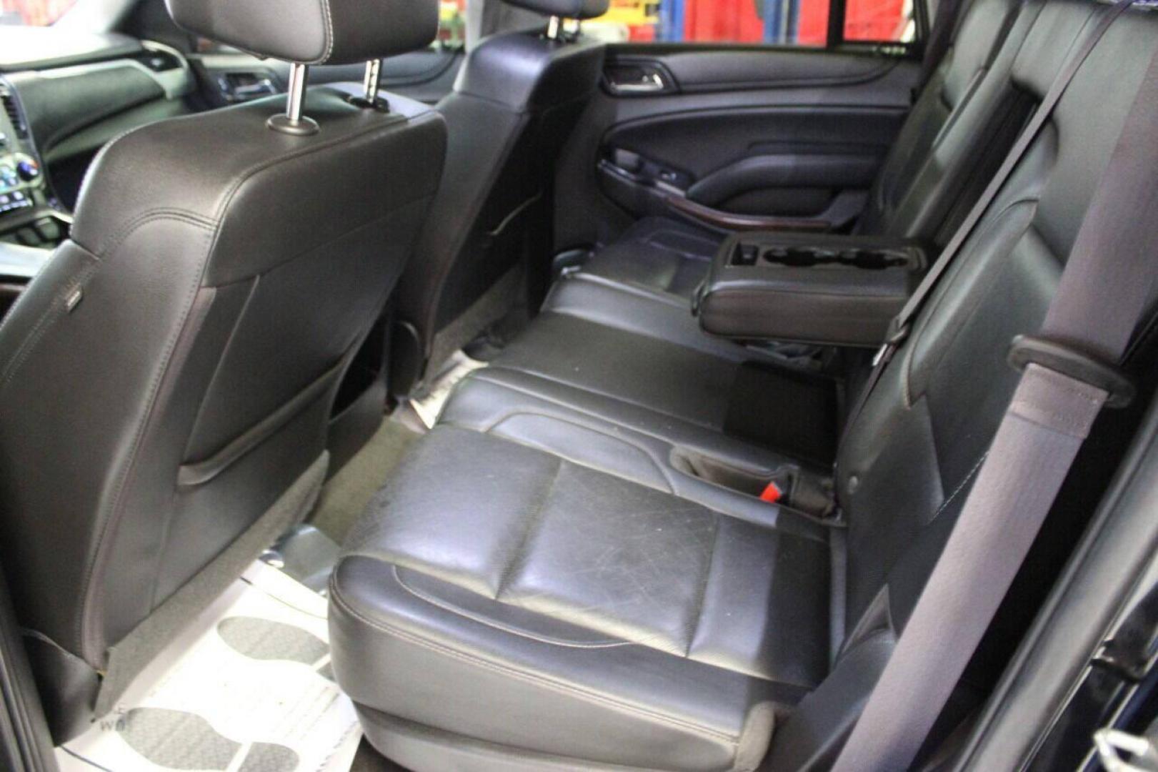 2017 Black GMC Yukon SLT 4WD (1GKS2BKC4HR) with an 5.3L V8 OHV 16V FFV engine, 6A transmission, located at 4301 NW 39th , Oklahoma City, OK, 73112, (405) 949-5600, 35.512135, -97.598671 - NO DRIVERS LICENCE NO-FULL COVERAGE INSURANCE-NO CREDIT CHECK. COME ON OVER TO SUPERSPORTS AND TAKE A LOOK AND TEST DRIVE. PLEASE GIVE US A CALL AT (405) 949-5600. NO LICENSIA DE MANEJAR- NO SEGURO DE COBERTURA TOTAL- NO VERIFICACCION DE CREDITO. POR FAVOR VENGAN A SUPERSPORTS, ECHE UN - Photo#16