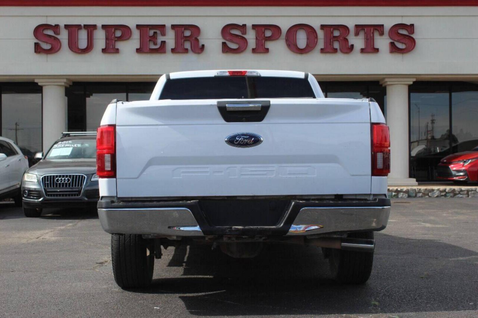 2019 White Ford F-150 King-Ranch SuperCrew 5.5-ft. 2WD (1FTEW1C56KK) with an 5.0L V8 OHV 32V engine, 6A transmission, located at 4301 NW 39th , Oklahoma City, OK, 73112, (405) 949-5600, 35.512135, -97.598671 - Photo#4