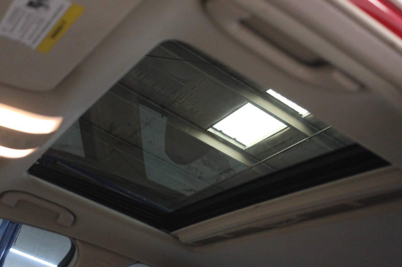 2014 Red Mercedes-Benz C-Class C300 4MATIC Sport Sedan (WDDGF8AB4ER) with an 3.0L V6 DOHC 24V engine, 7-Speed Automatic transmission, located at 4301 NW 39th , Oklahoma City, OK, 73112, (405) 949-5600, 35.512135, -97.598671 - NO DRIVERS LICENCE -NO FULL COVERAGE INSURANCE - NO CREDIT CHECK. COME ON OVER TO SUPERSPORTS, TAKE A LOOK AND TEST DRIVE. PLEASE GIVE US A CALL AT (405) 949-5600. NO LICENCIA DE CONDUCIR - NO SEGURO DE COBERTURA TOTAL - NO VERIFICACION DE CREDITO. VISITENOS EN SUPERSPORTS, MIRE N - Photo#18