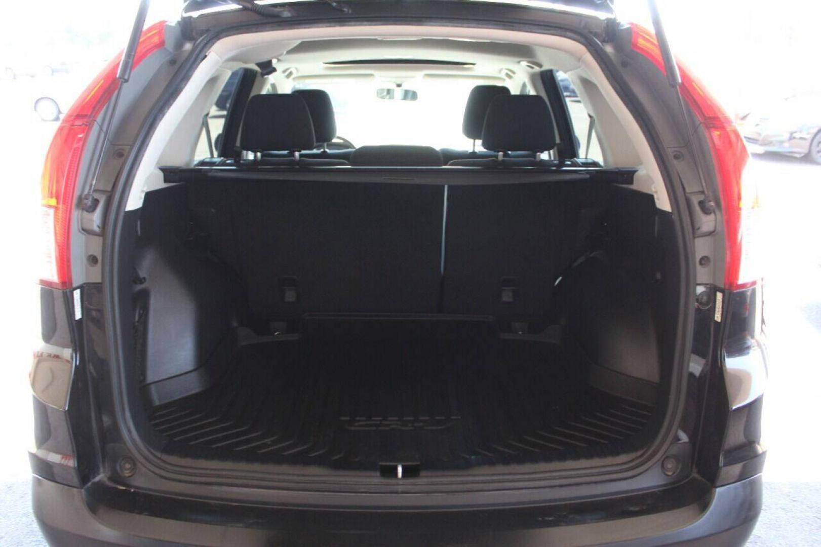 2014 Black Honda CR-V EX 2WD 5-Speed AT (3CZRM3H59EG) with an 2.4L L4 DOHC 16V engine, 5-Speed Automatic transmission, located at 4301 NW 39th , Oklahoma City, OK, 73112, (405) 949-5600, 35.512135, -97.598671 - NO DRIVERS LICENCE NO-FULL COVERAGE INSURANCE-NO CREDIT CHECK. COME ON OVER TO SUPERSPORTS AND TAKE A LOOK AND TEST DRIVE. PLEASE GIVE US A CALL AT (405) 949-5600. NO LICENSIA DE MANEJAR- NO SEGURO DE COBERTURA TOTAL- NO VERIFICACCION DE CREDITO. POR FAVOR VENGAN A SUPERSPORTS, ECHE UN - Photo#11