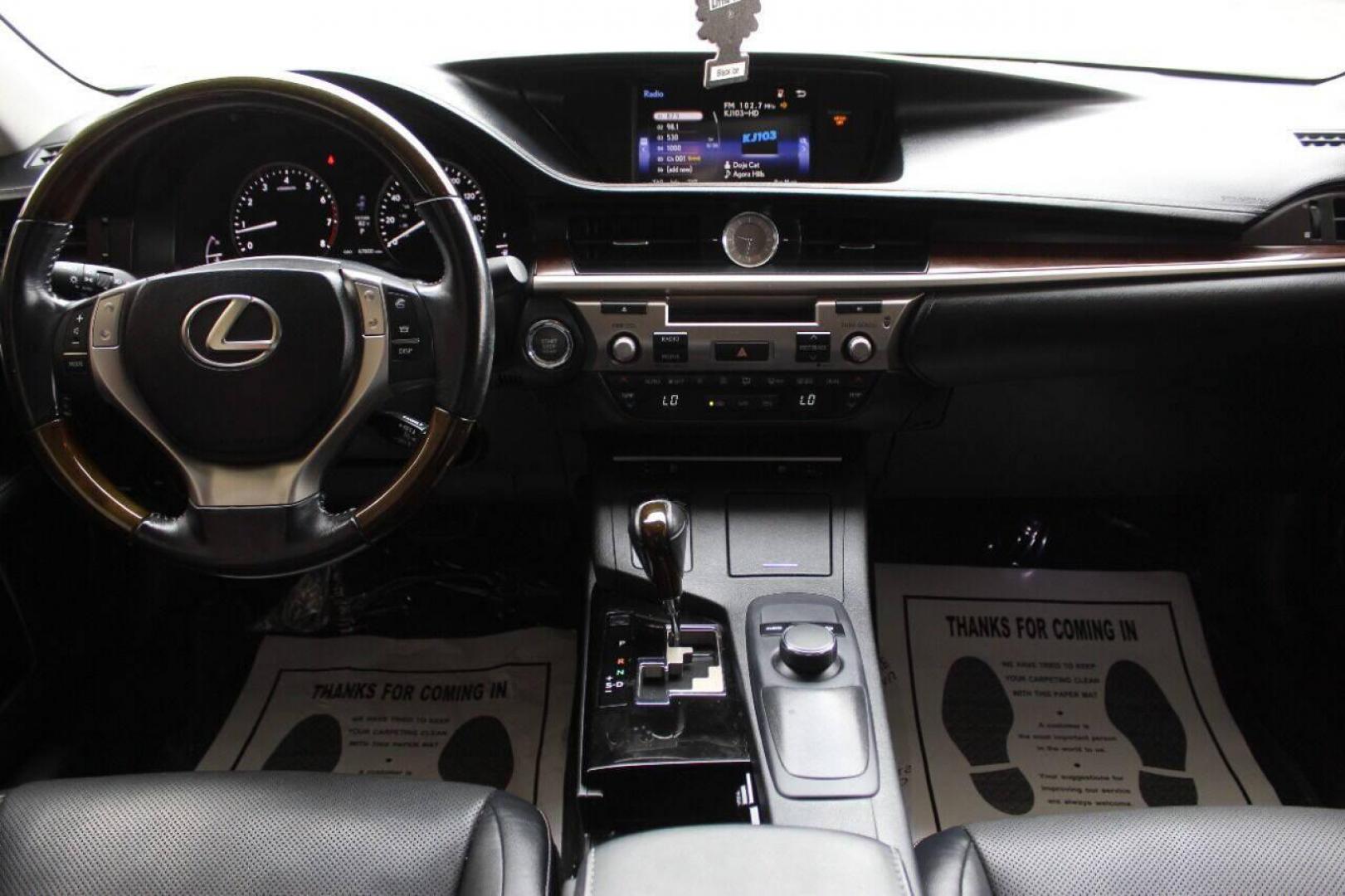 2015 White Lexus ES 350 Sedan (JTHBK1GG3F2) with an 3.5L V6 DOHC 24V engine, 6-Speed Automatic transmission, located at 4301 NW 39th , Oklahoma City, OK, 73112, (405) 949-5600, 35.512135, -97.598671 - NO DRIVERS LICENCE NO-FULL COVERAGE INSURANCE-NO CREDIT CHECK. COME ON OVER TO SUPERSPORTS AND TAKE A LOOK AND TEST DRIVE. PLEASE GIVE US A CALL AT (405) 949-5600. NO LICENSIA DE MANEJAR- NO SEGURO DE COBERTURA TOTAL- NO VERIFICACCION DE CREDITO. POR FAVOR VENGAN A SUPERSPORTS, ECHE UN - Photo#18