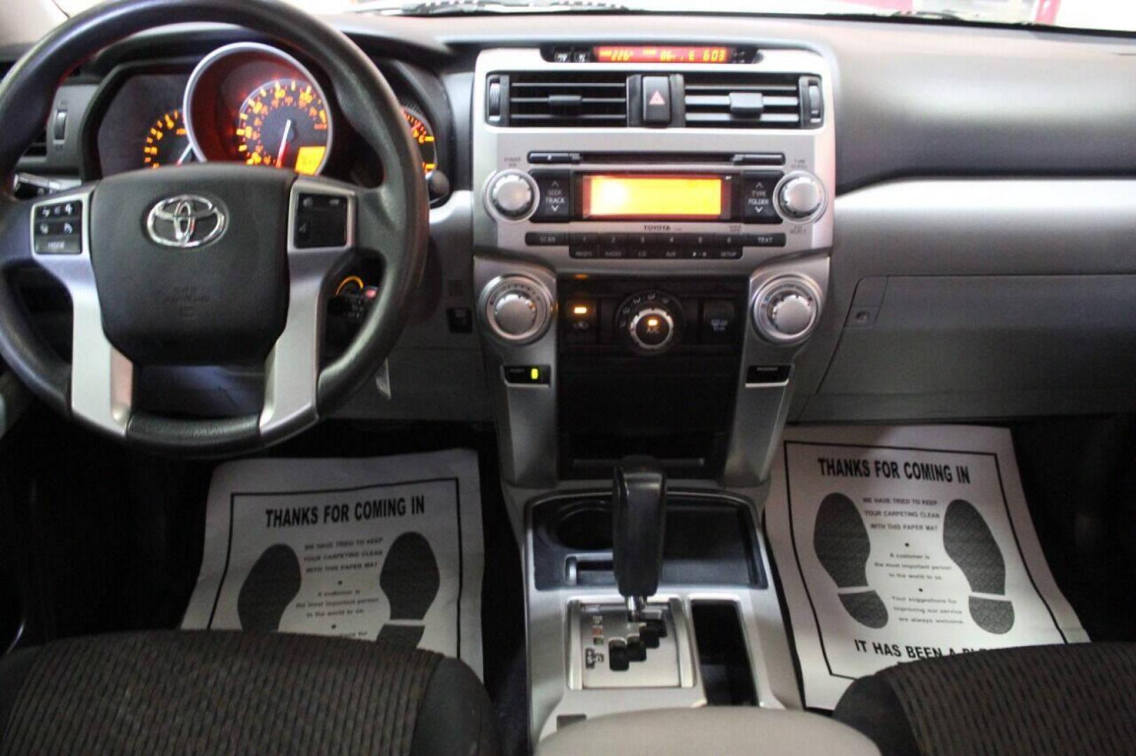 2013 White Toyota 4Runner SR5 2WD (JTEZU5JR6D5) with an 4.0L V6 DOHC 24V engine, 5-Speed Automatic transmission, located at 4301 NW 39th , Oklahoma City, OK, 73112, (405) 949-5600, 35.512135, -97.598671 - Photo#17