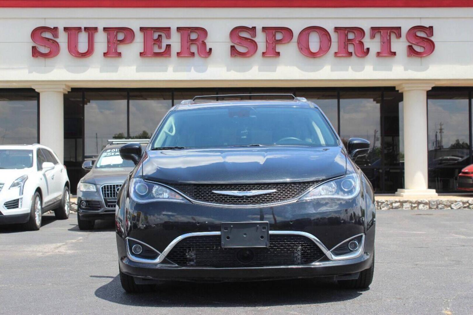 2018 Black Chrysler Pacifica Touring-L Plus (2C4RC1EG5JR) with an 3.6L V6 DOHC 24V engine, 9A transmission, located at 4301 NW 39th , Oklahoma City, OK, 73112, (405) 949-5600, 35.512135, -97.598671 - Photo#0
