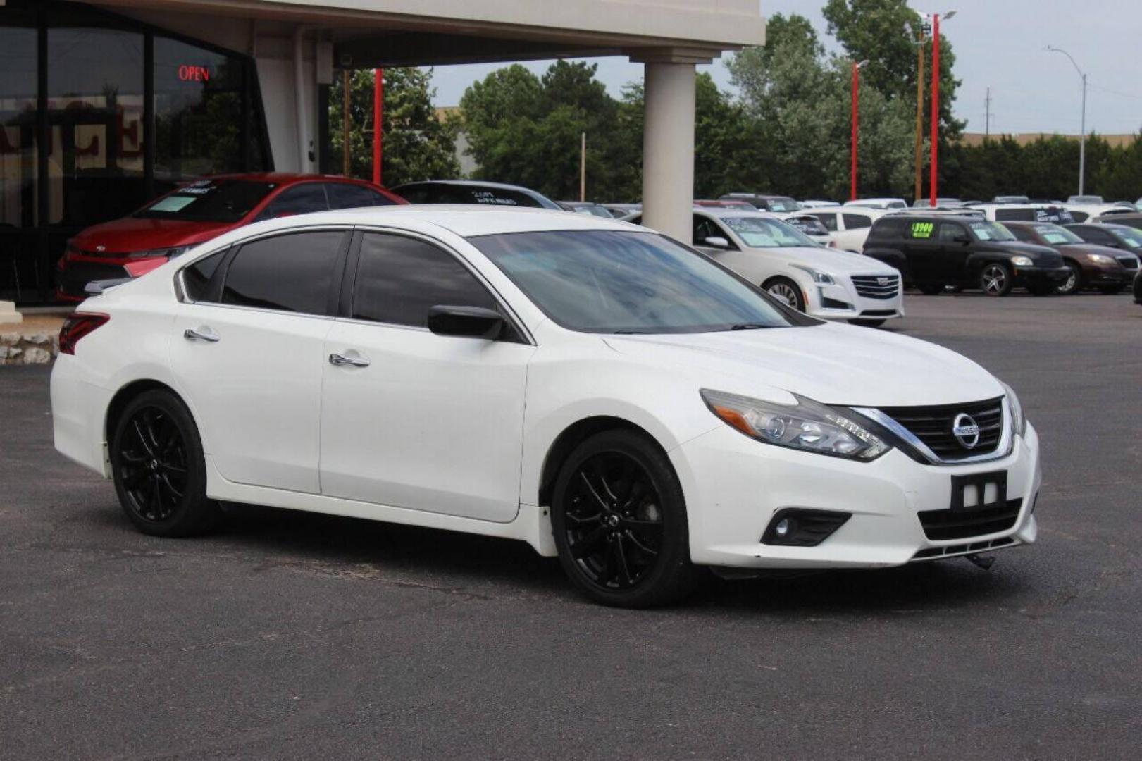 2017 White Nissan Altima 2.5 S (1N4AL3AP7HN) with an 2.5L L4 DOHC 16V engine, CVT transmission, located at 4301 NW 39th , Oklahoma City, OK, 73112, (405) 949-5600, 35.512135, -97.598671 - NO DRIVERS LICENCE NO-FULL COVERAGE INSURANCE-NO CREDIT CHECK. COME ON OVER TO SUPERSPORTS AND TAKE A LOOK AND TEST DRIVE. PLEASE GIVE US A CALL AT (405) 949-5600. NO LICENSIA DE MANEJAR- NO SEGURO DE COBERTURA TOTAL- NO VERIFICACCION DE CREDITO. POR FAVOR VENGAN A SUPERSPORTS, ECHE UN - Photo#0