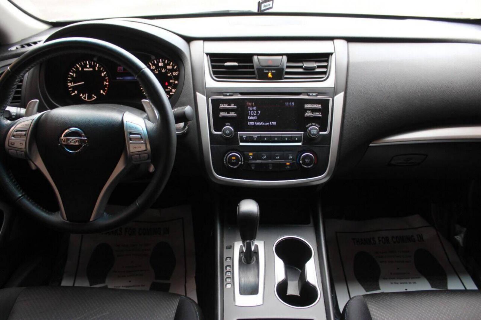 2017 White Nissan Altima 2.5 S (1N4AL3AP7HN) with an 2.5L L4 DOHC 16V engine, CVT transmission, located at 4301 NW 39th , Oklahoma City, OK, 73112, (405) 949-5600, 35.512135, -97.598671 - NO DRIVERS LICENCE NO-FULL COVERAGE INSURANCE-NO CREDIT CHECK. COME ON OVER TO SUPERSPORTS AND TAKE A LOOK AND TEST DRIVE. PLEASE GIVE US A CALL AT (405) 949-5600. NO LICENSIA DE MANEJAR- NO SEGURO DE COBERTURA TOTAL- NO VERIFICACCION DE CREDITO. POR FAVOR VENGAN A SUPERSPORTS, ECHE UN - Photo#17